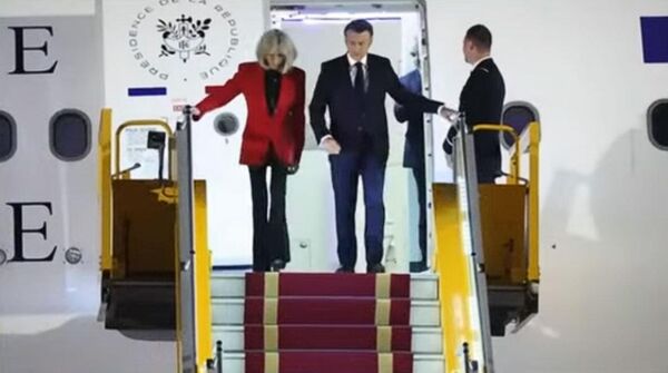 Эммануэль и Брижит Макрон