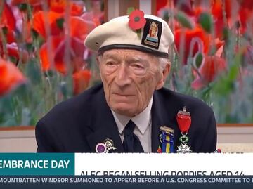 Ветеран Королевского военно-морского флота Алек Пенстоун