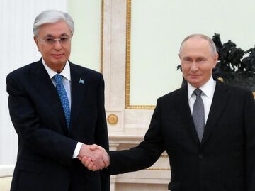 Президент Владимир Путин провел переговоры с президентом Казахстана Касым-Жомартом Токаевым