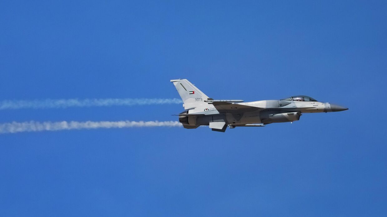 Многоцелевой истребитель F-16