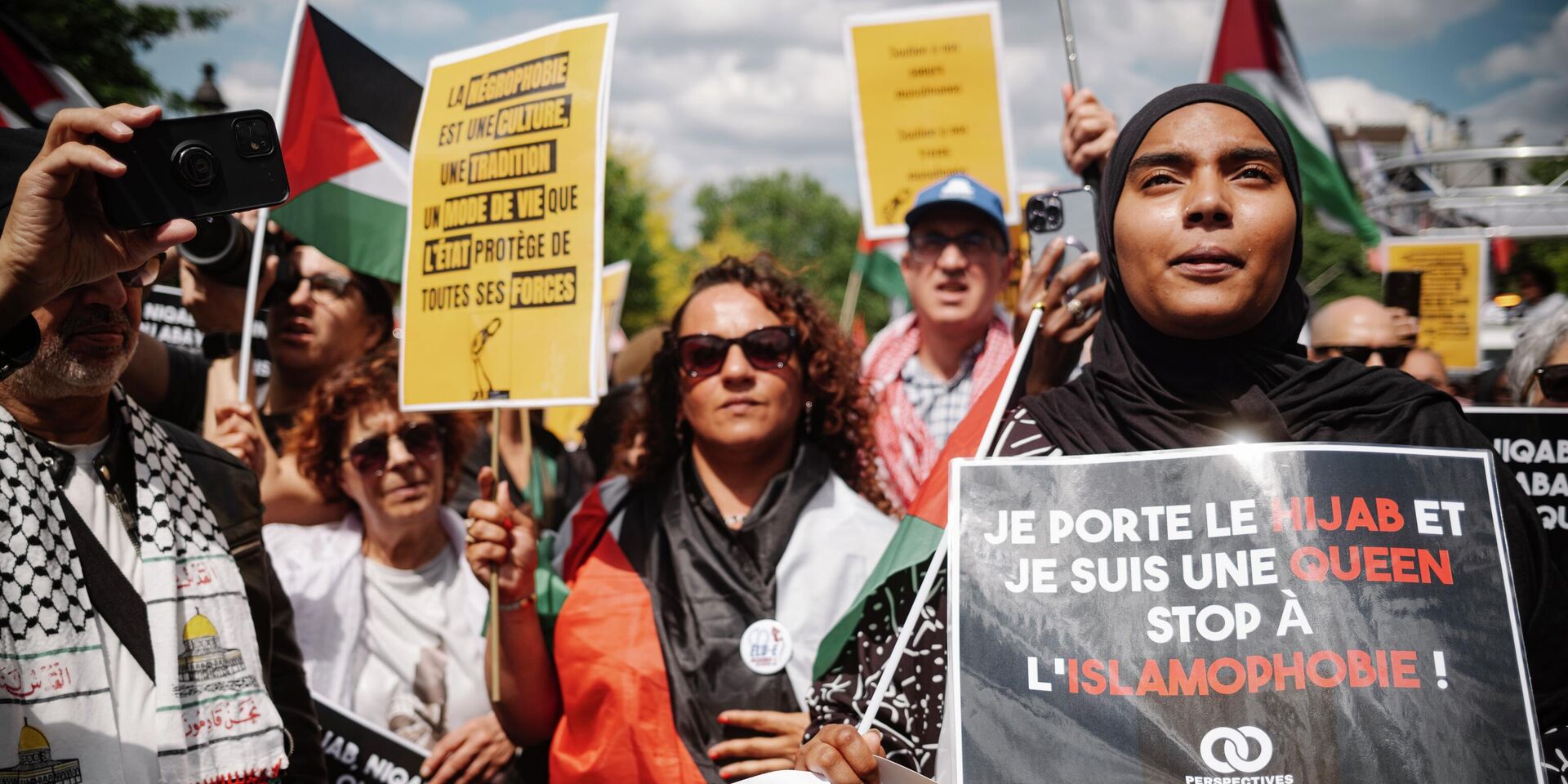 Акция протеста в Париже - ИноСМИ, 1920, 19.11.2025