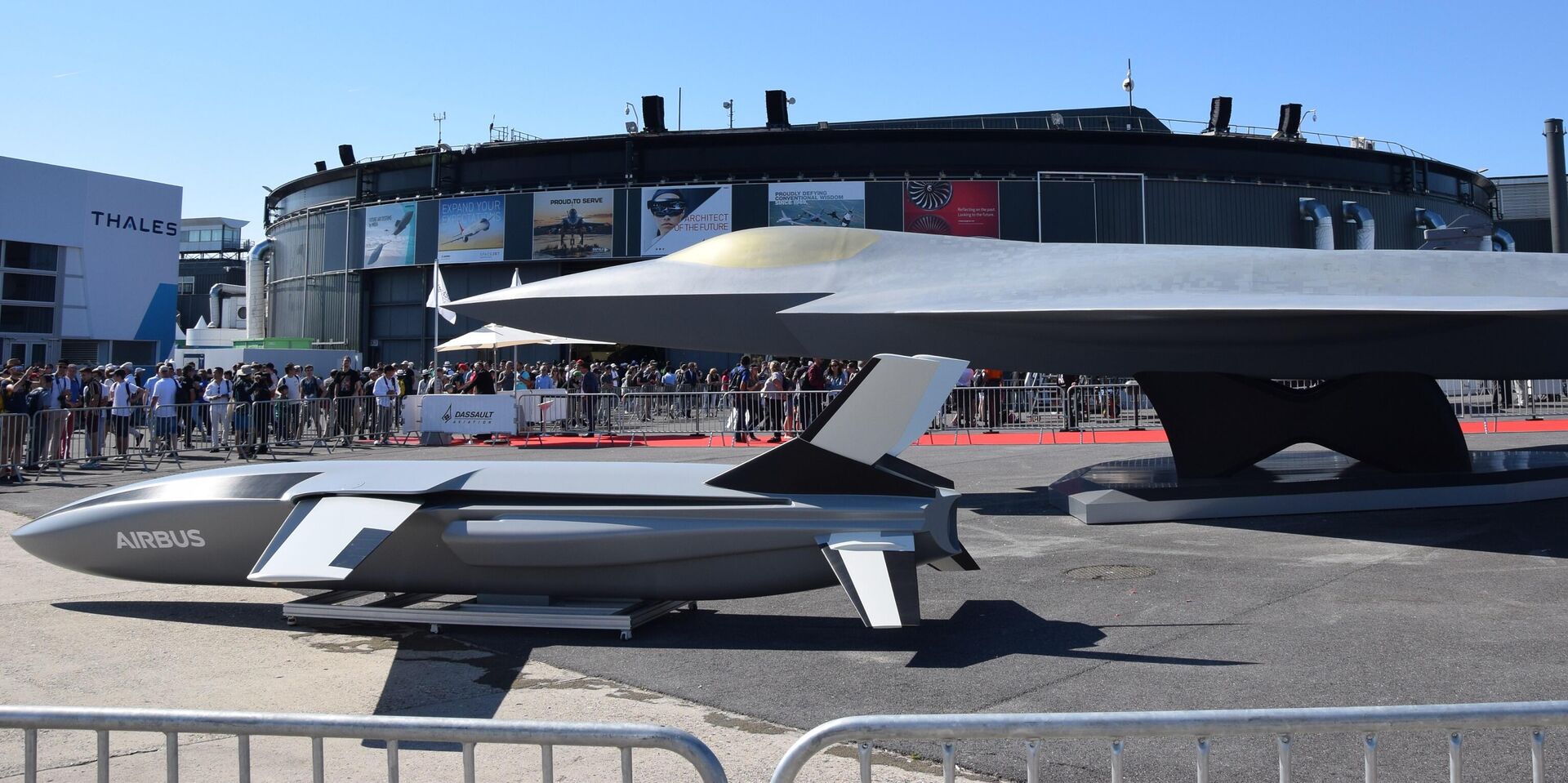 Модель истребителя нового поколения на Парижском автосалоне 2019 года - ИноСМИ, 1920, 20.11.2025