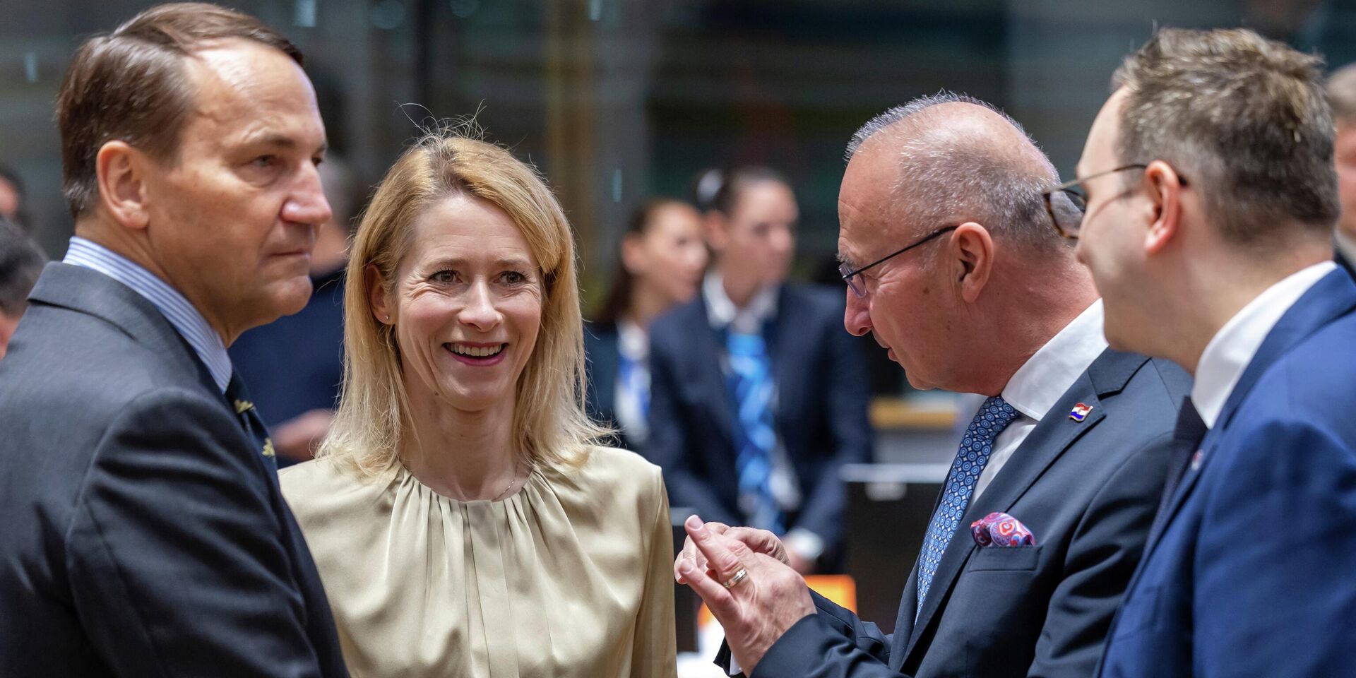 Заседание ЕС по общим вопросам - ИноСМИ, 1920, 08.12.2025