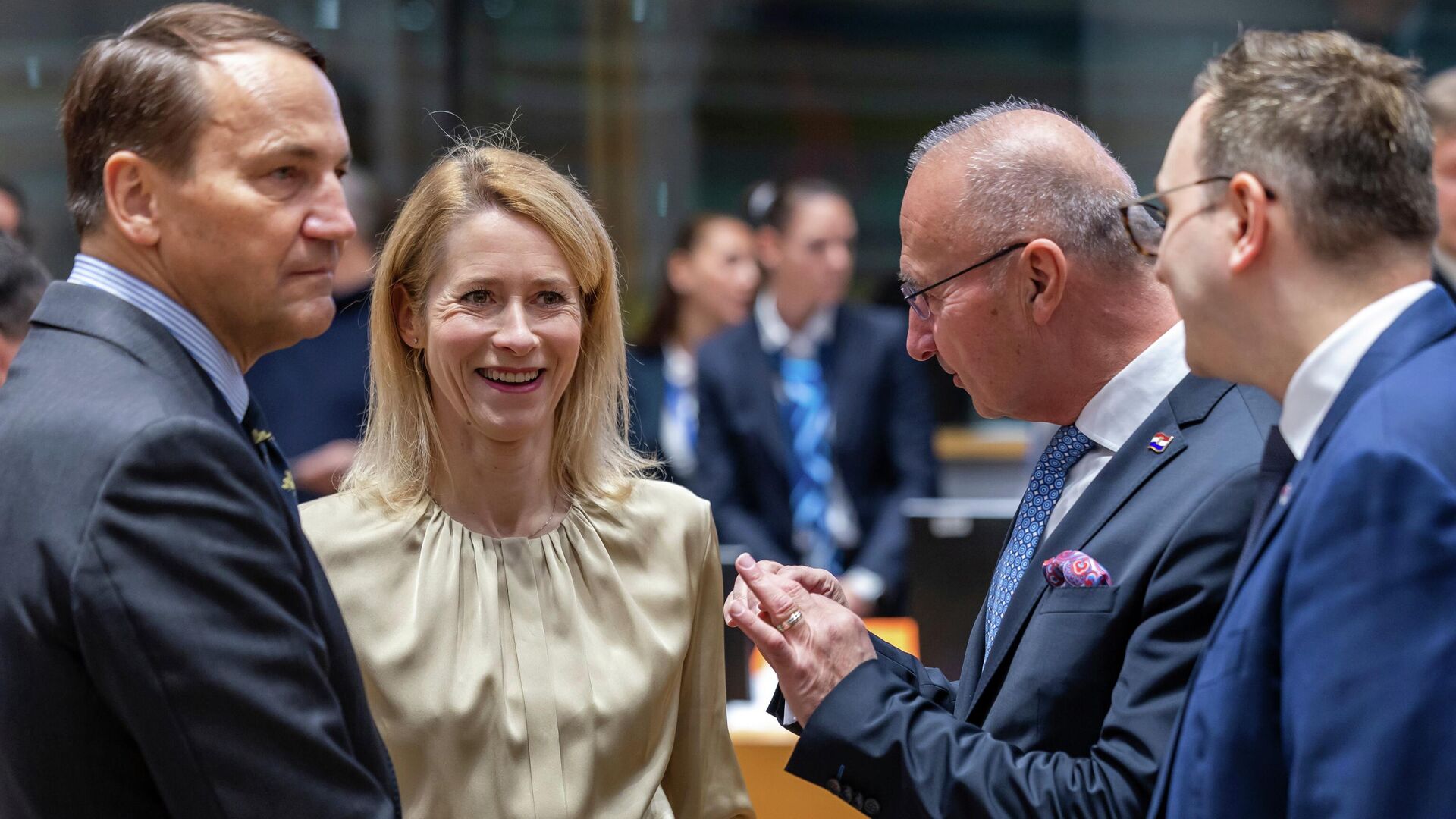 Заседание ЕС по общим вопросам - ИноСМИ, 1920, 08.12.2025