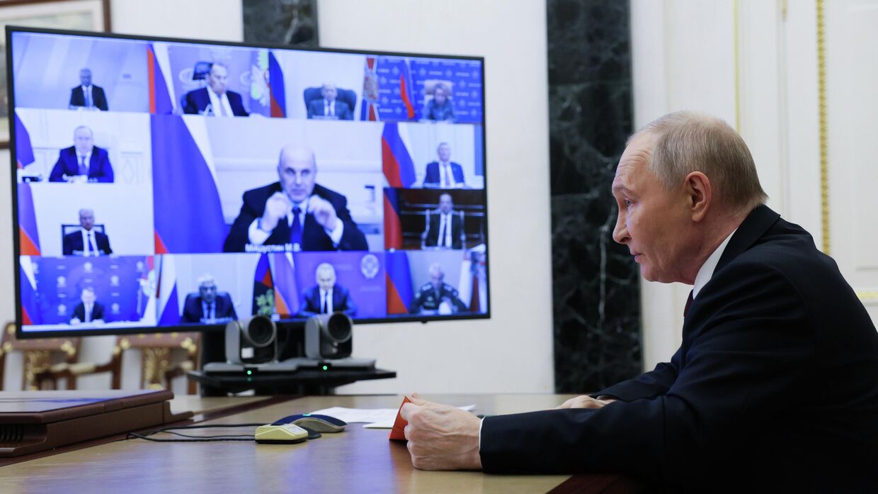 Президент Владимир Путин провел заседание Совбеза РФ