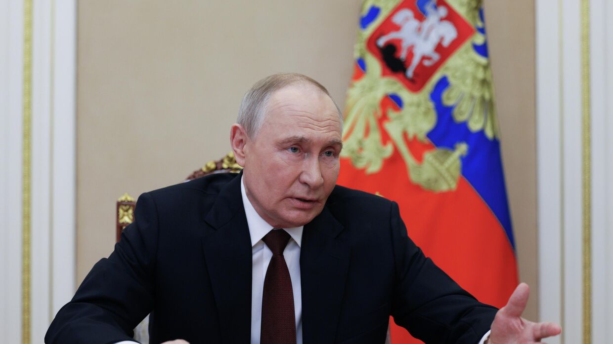 Президент Владимир Путин провел заседание Совбеза РФ