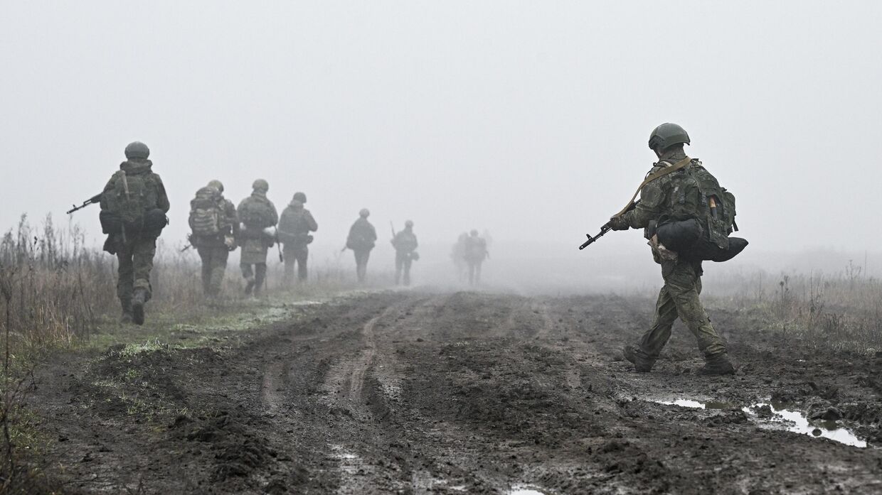 Отработка боевого слаживания военнослужащими 114-й гвардейской МСП группировки Центр