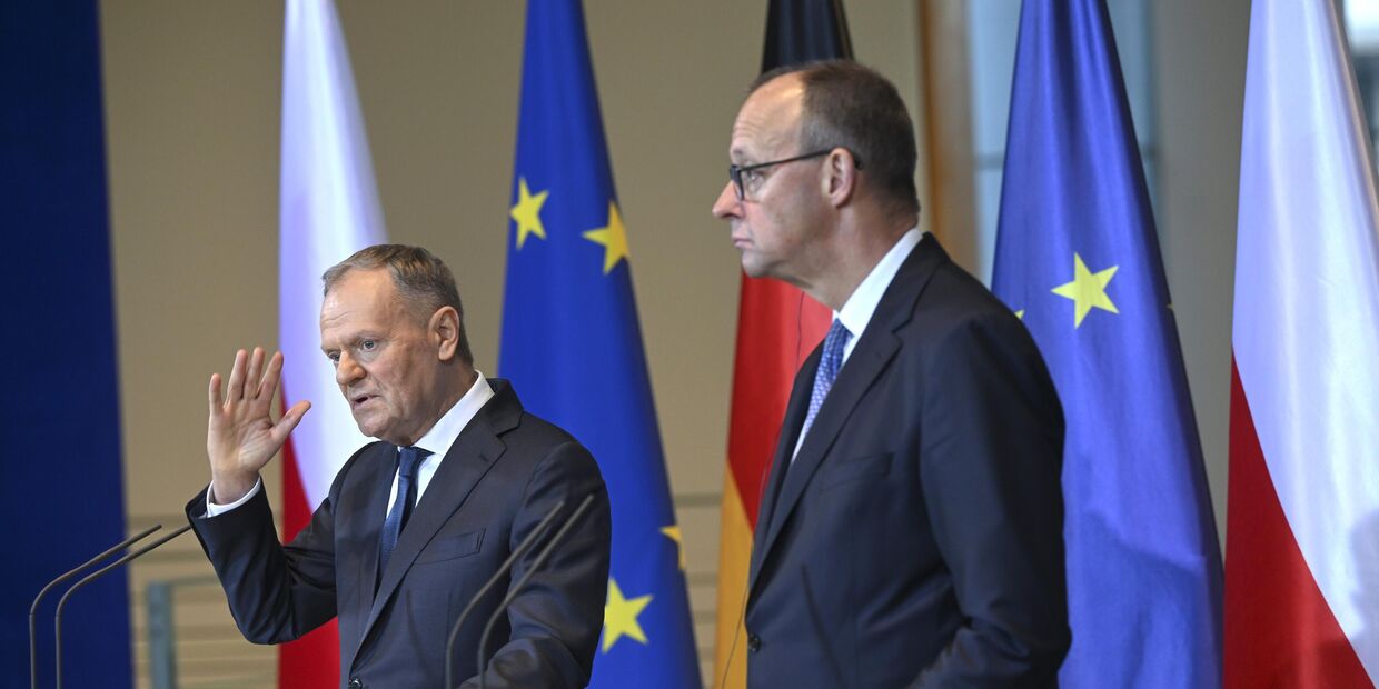 Премьер-министр Польши Дональд Туск и канцлер Германии Фридрих Мерц в Берлине