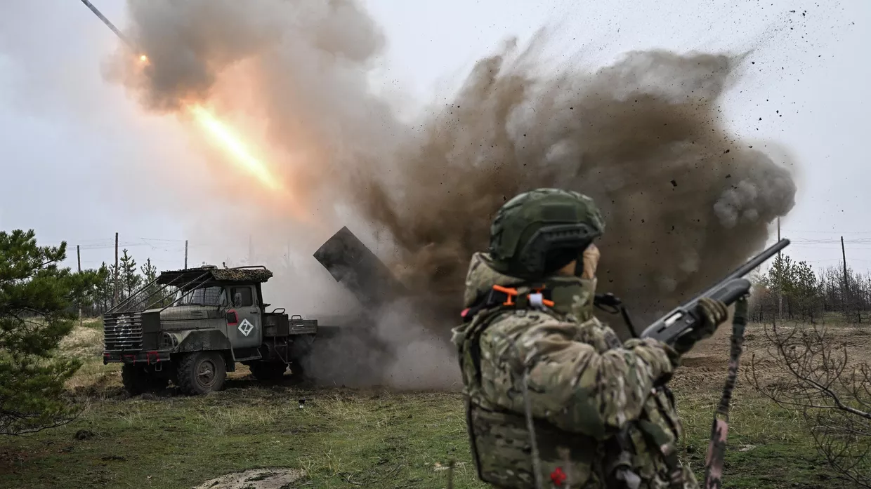 Боевая работа расчета РСЗО Град 83-го самоходного артполка на Краснолиманском направлении СВО