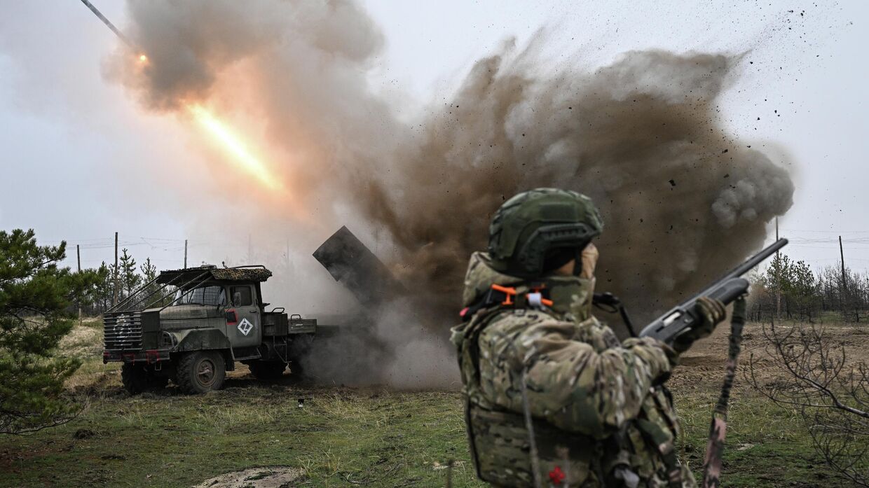 Боевая работа расчета РСЗО Град 83-го самоходного артполка на Краснолиманском направлении СВО