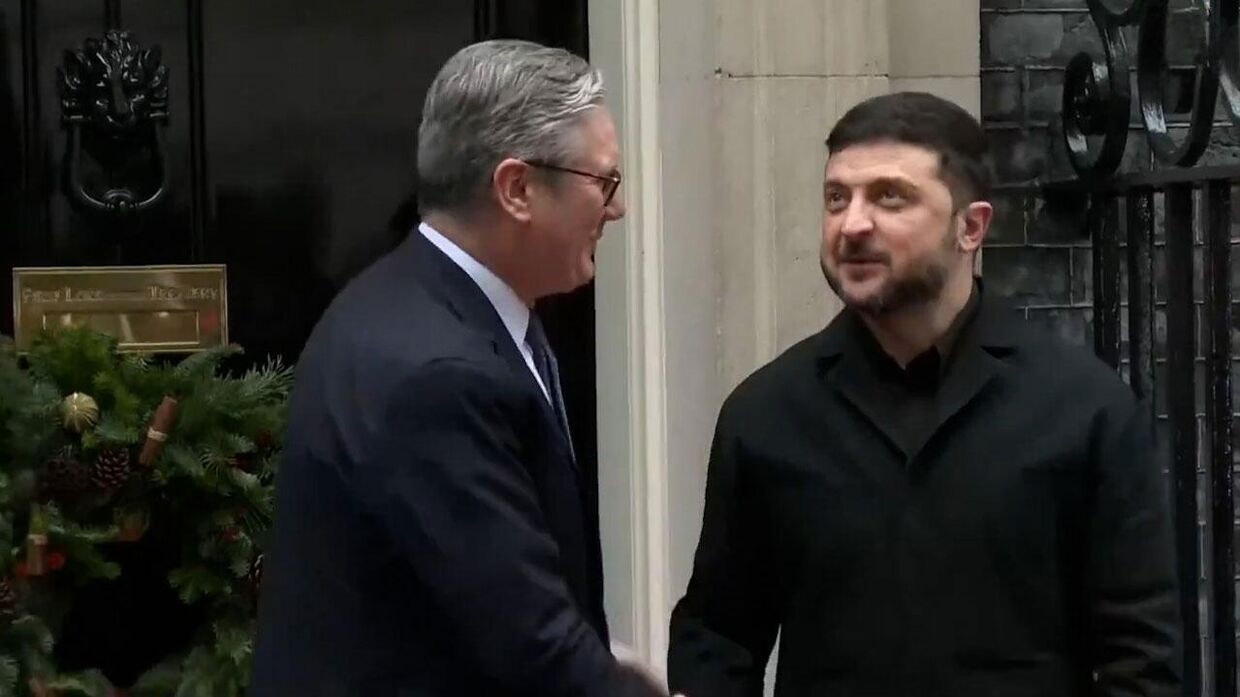 Упоротый Зеленский напугал кота Стармера