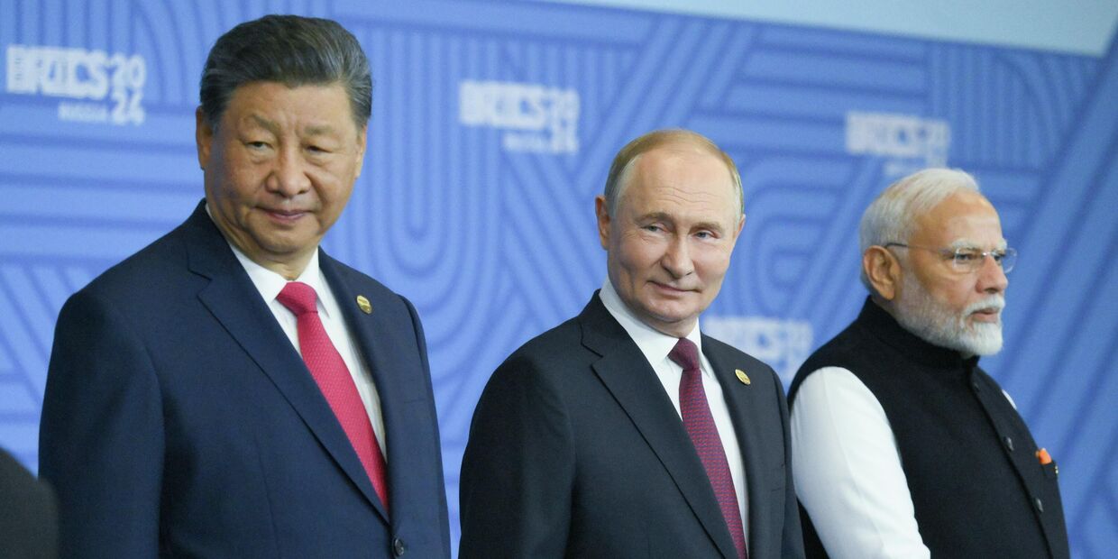 XVI саммит БРИКС. Совместное фотографирование глав делегаций стран БРИКС