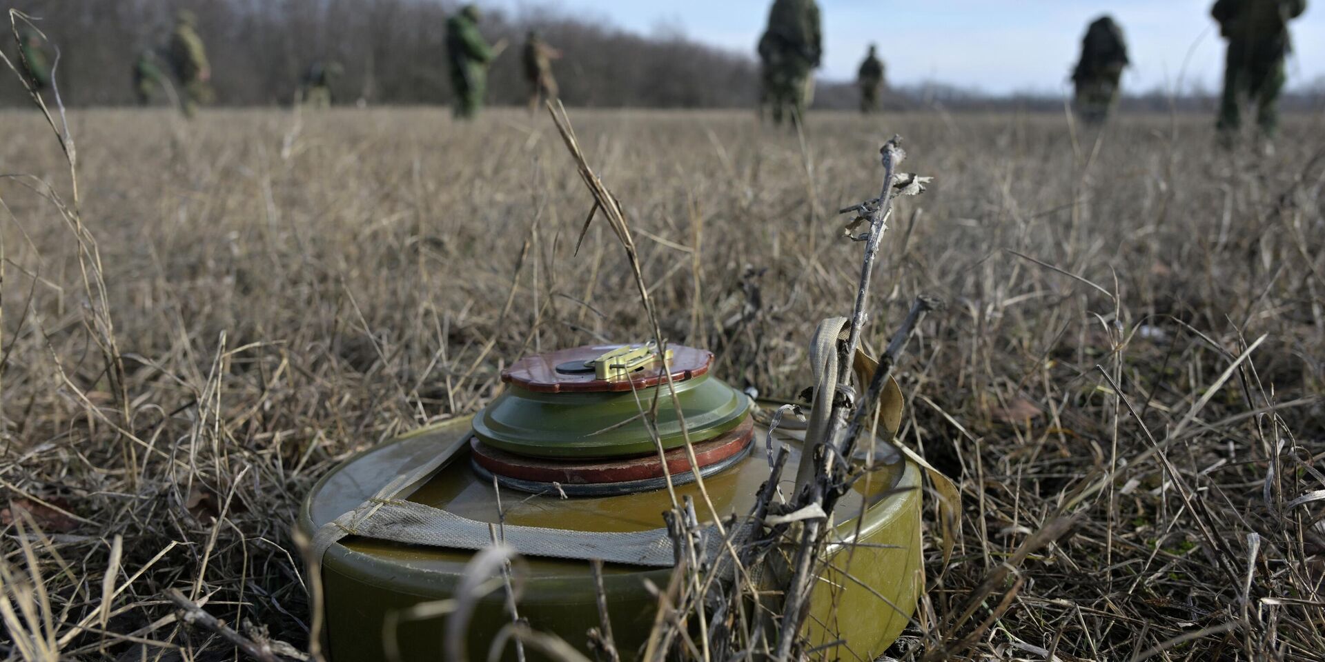 Работа учебного центра на базе отдельного инженерно-саперного батальона им. Д.М. Карбышева в зоне СВО - ИноСМИ, 1920, 12.12.2025