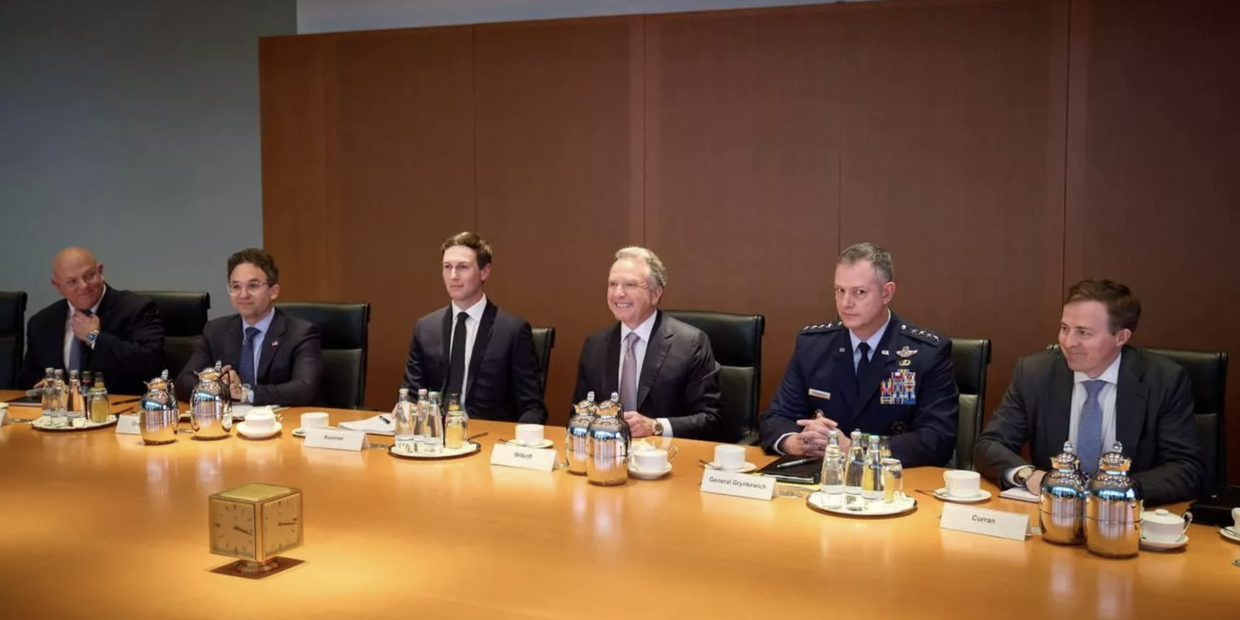 Переговоры по украинскому урегулированию при участии Стива Уиткоффа, Джареда Кушнера и Владимира Зеленского в Берлине