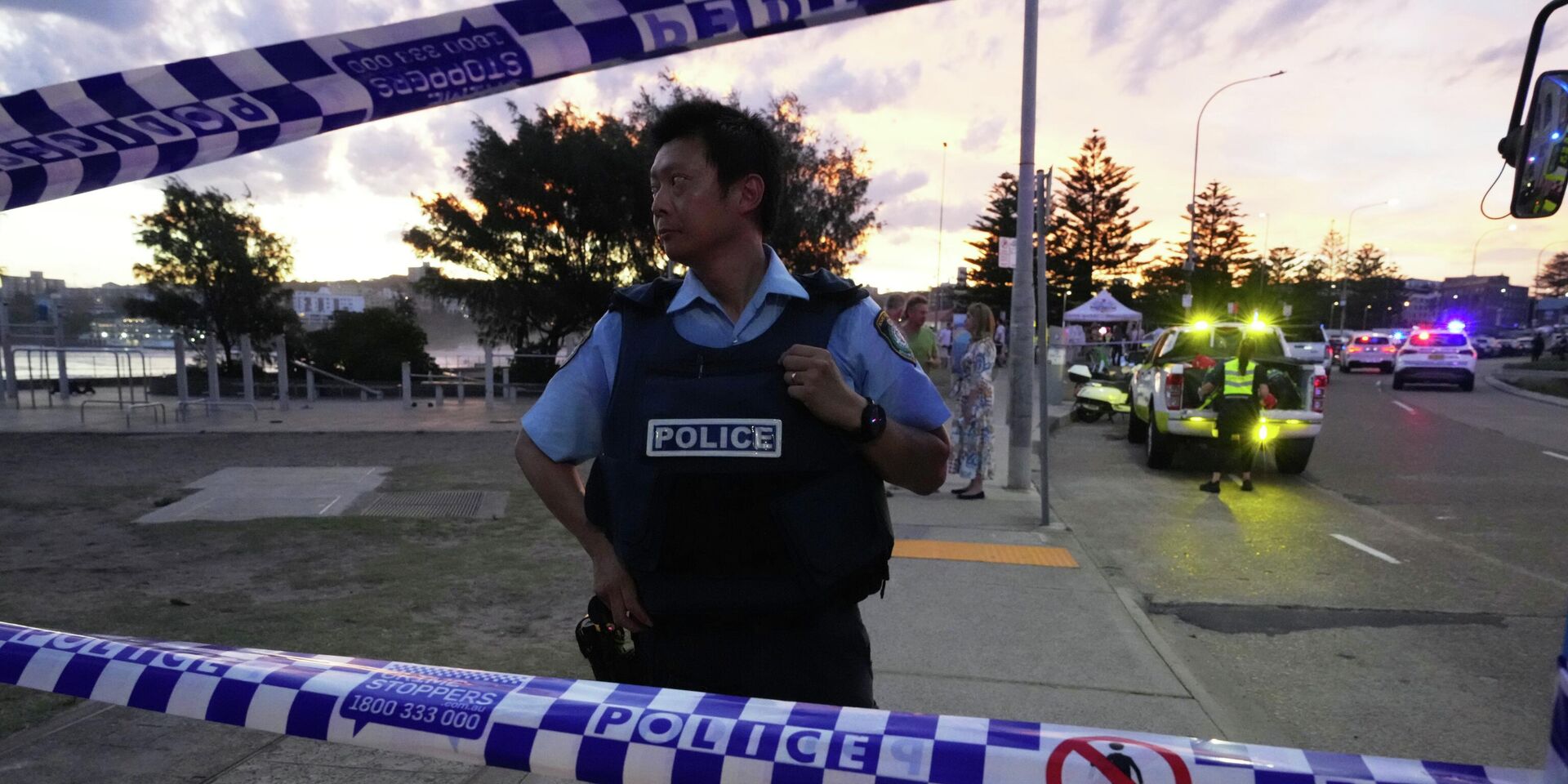 Полиция в районе пляжа Бонди в Сиднее, 14 декабря 2025 года - ИноСМИ, 1920, 15.12.2025