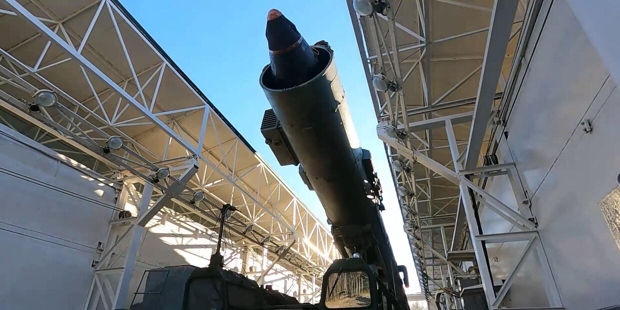 Пуск межконтинентальной баллистической ракеты Ярс 