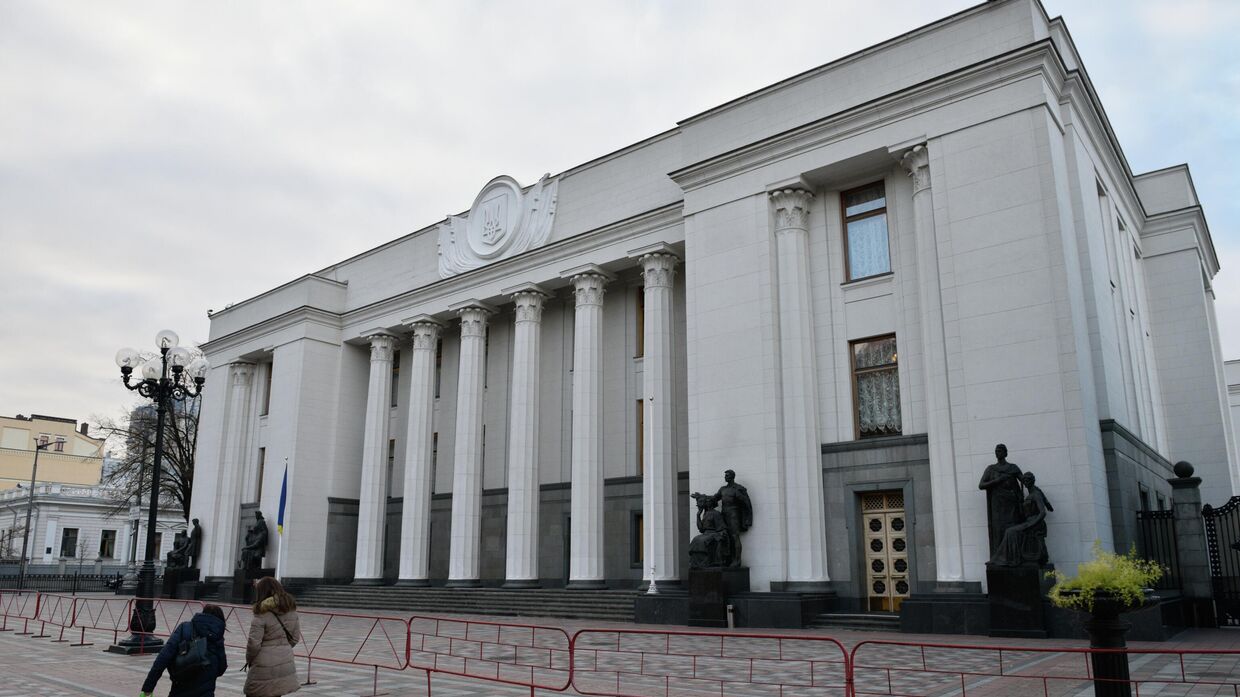 Здание Верховной рады Украины в Киеве