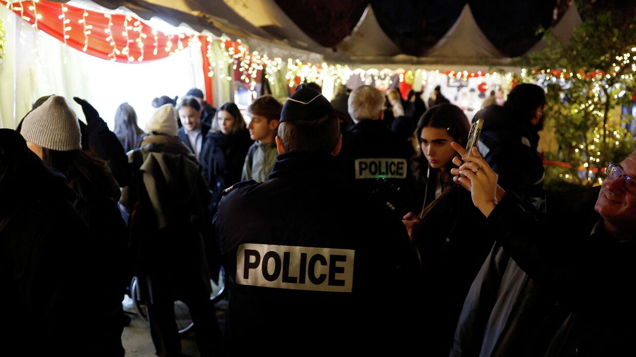 Полиция в Париже. 4 декабря 2025