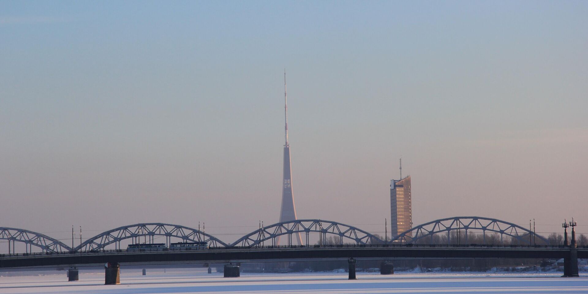 Вид на телевизионную башню в Риге - ИноСМИ, 1920, 12.01.2026