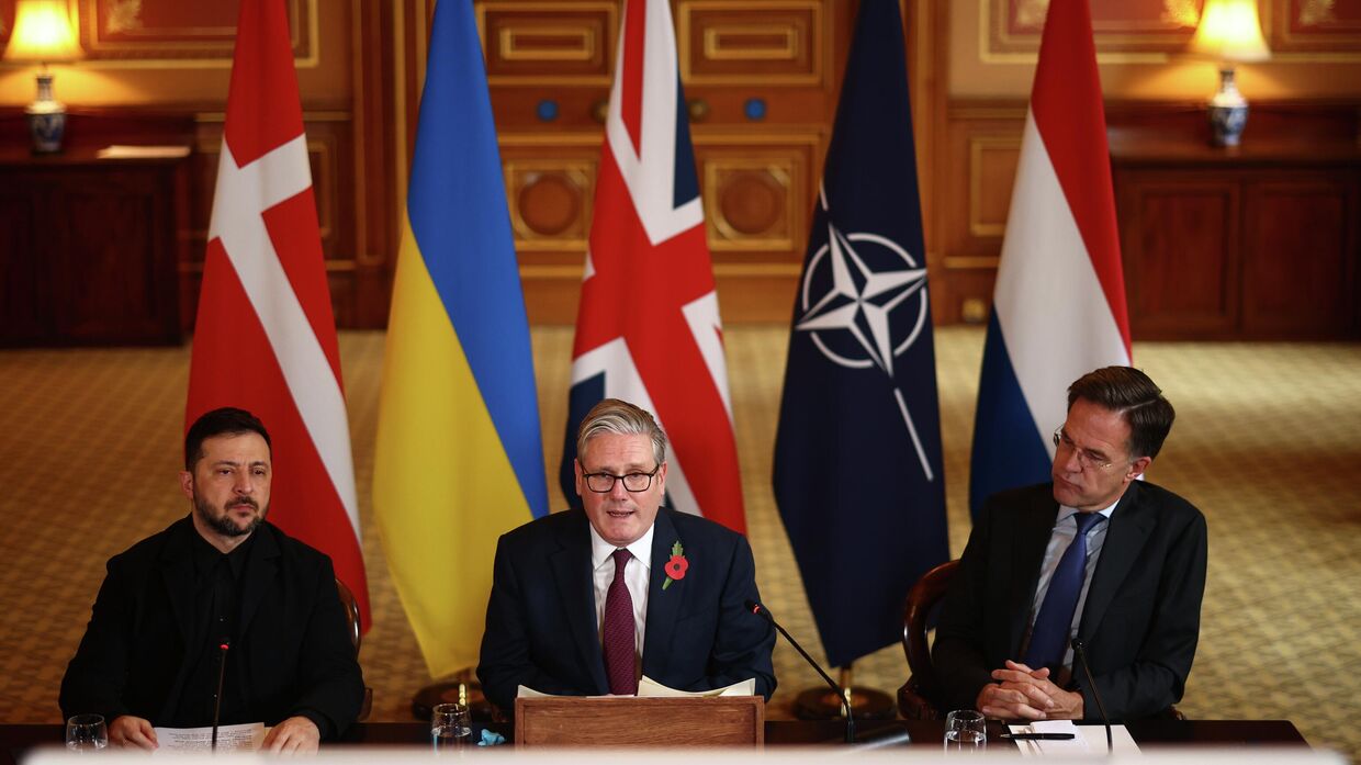 Владимир Зеленский, премьер-министр Великобритании Кир Стармер и генеральный секретарь НАТО Марк Рютте