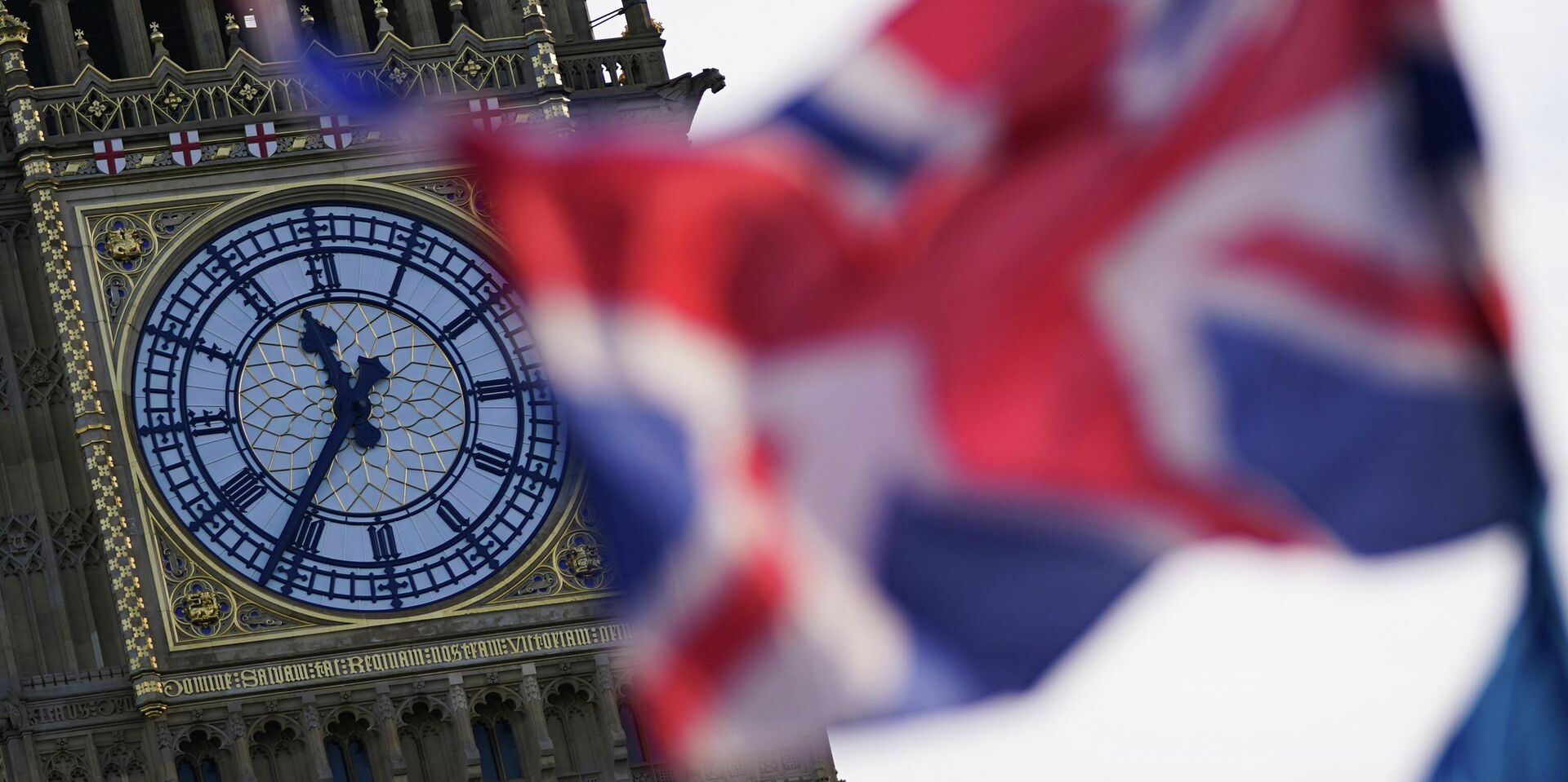 Биг-Бен и флаг Великобритании в Лондоне - ИноСМИ, 1920, 13.01.2026