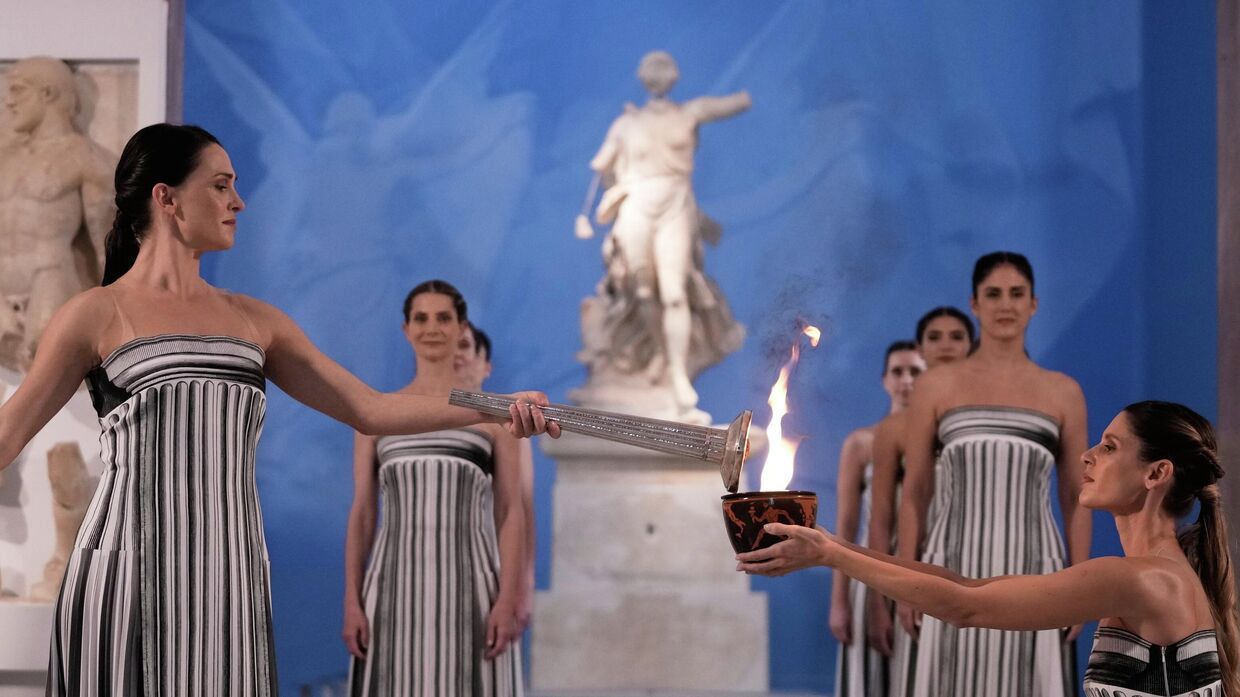 Церемония зажжения Олимпийского огня для зимних Олимпийских игр 2026 года