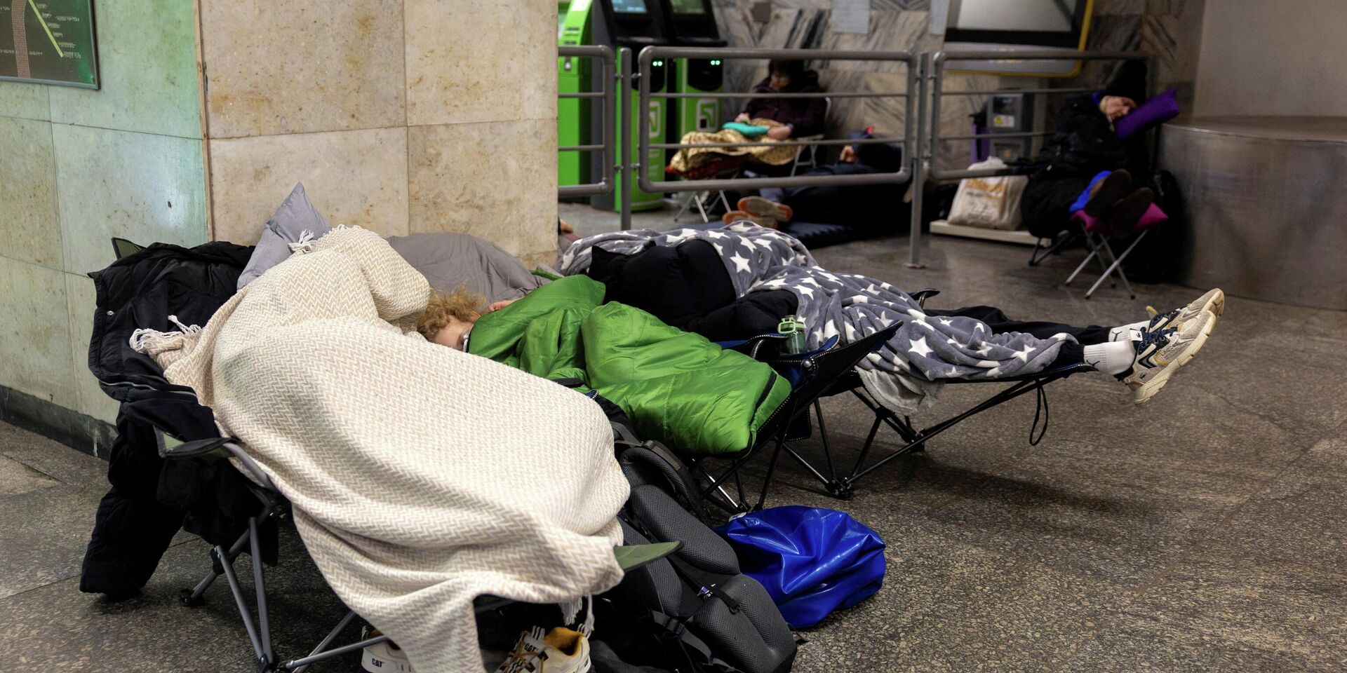 Нормальная жизнь в Киеве продолжается даже под бомбами