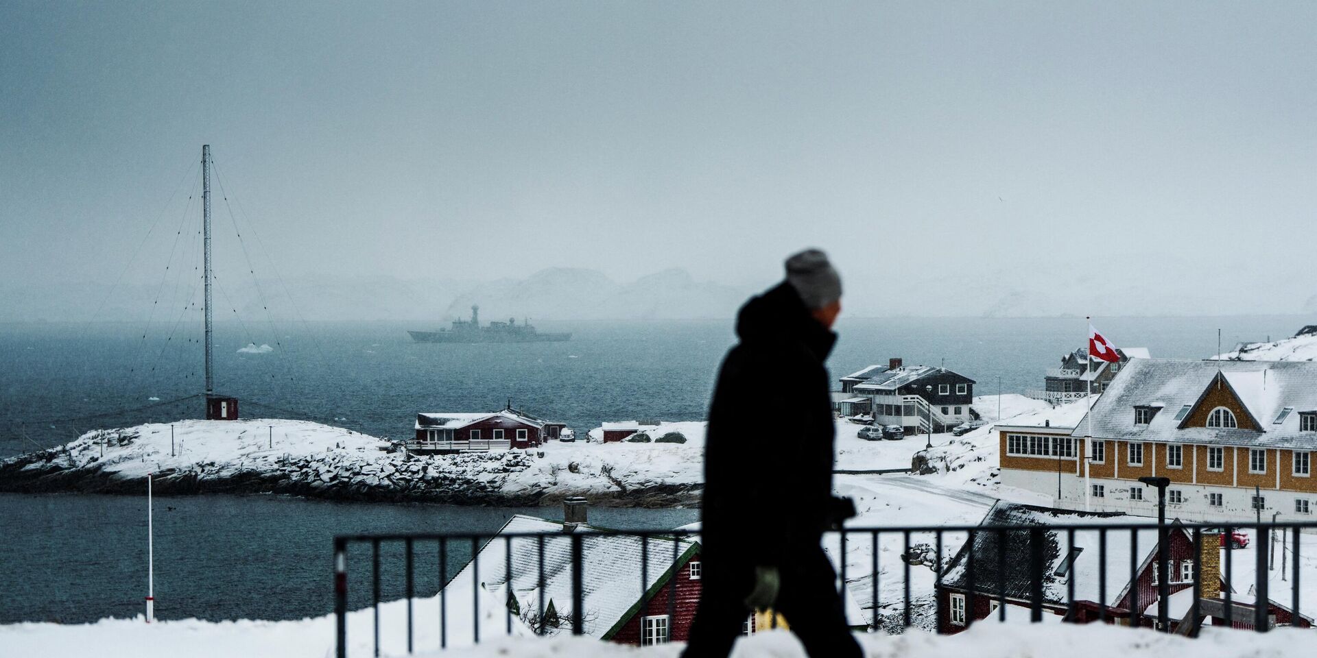 Корабль Военно-морских сил Дании HDMS Vaedderen в порту Нуук, Гренландия - ИноСМИ, 1920, 19.01.2026