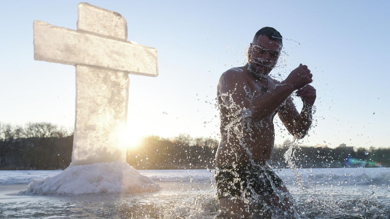 Празднование Крещения Господня в регионах России