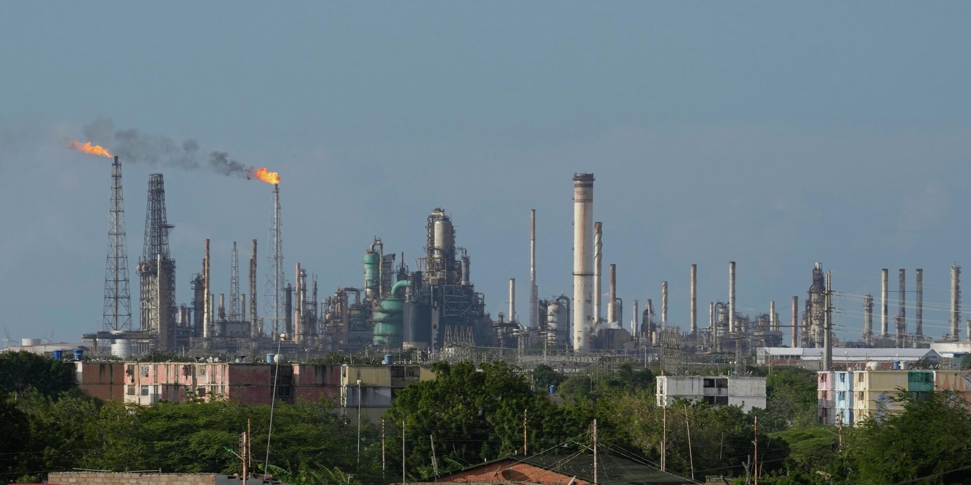 Нефтеперерабатывающий завод в Лос-Такесе, Венесуэла - ИноСМИ, 1920, 03.02.2026