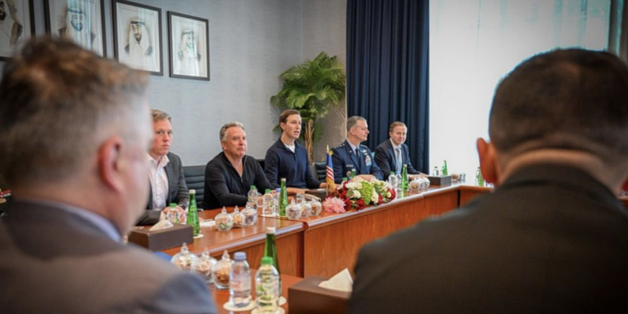 Второй раунд трехсторонних переговоров между РФ, Украиной и США в Абу-Даби