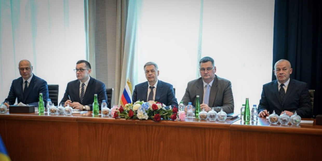 Второй раунд трехсторонних переговоров между РФ, Украиной и США в Абу-Даби