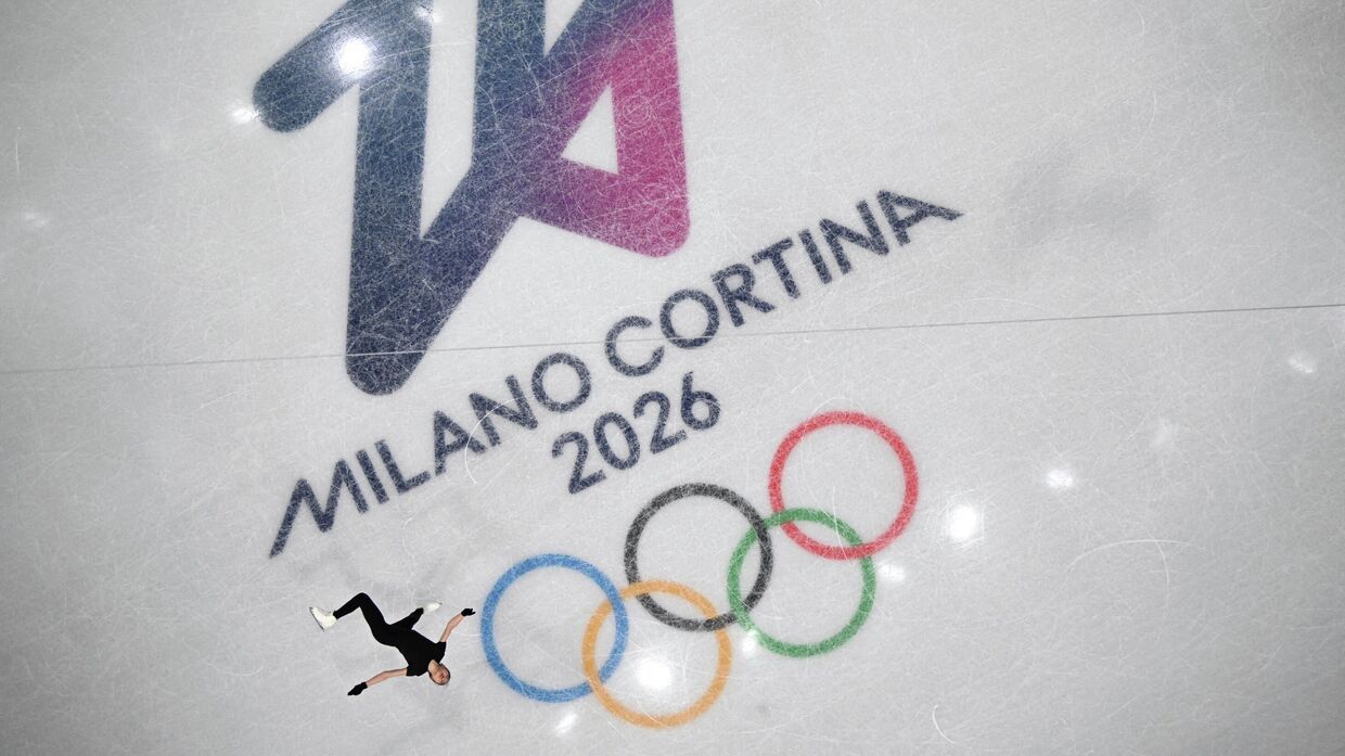 Тренировка по фигурному катанию на ледовой арене Milano Ice Skating Arena, Милан, Италия