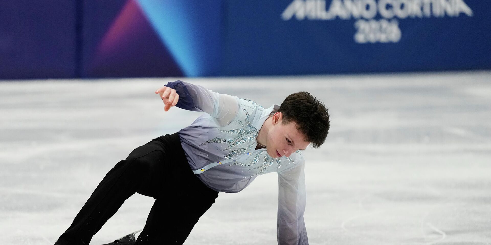 Латвиец украинского происхождения Федор Кулиш выступает в произвольной программе зимних Олимпийских игр в Милане и Кортине - ИноСМИ, 1920, 12.02.2026