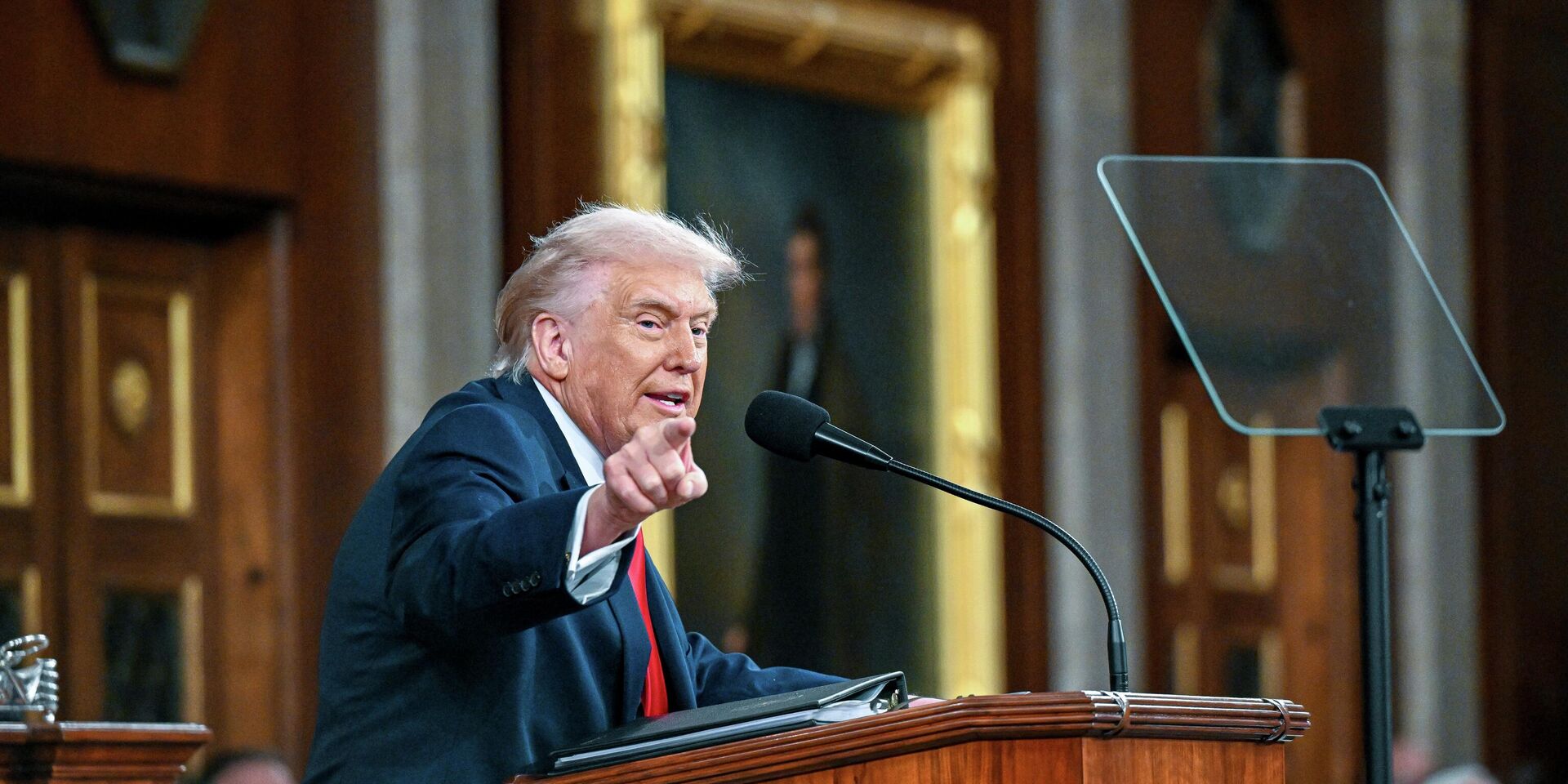 Президент США Дональд Трамп выступает с речью в Палате представителей Конгресса США в Вашингтоне - ИноСМИ, 1920, 25.02.2026