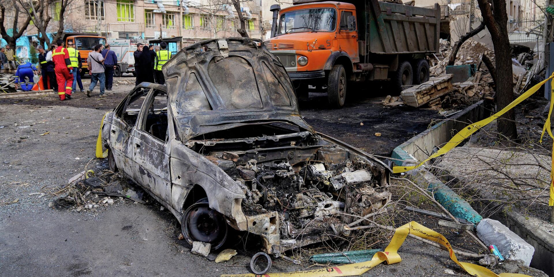 Автомобиль, сгоревший при ударе Израиля и США по зданию в Тегеране, Иран, 28 февраля - ИноСМИ, 1920, 28.02.2026