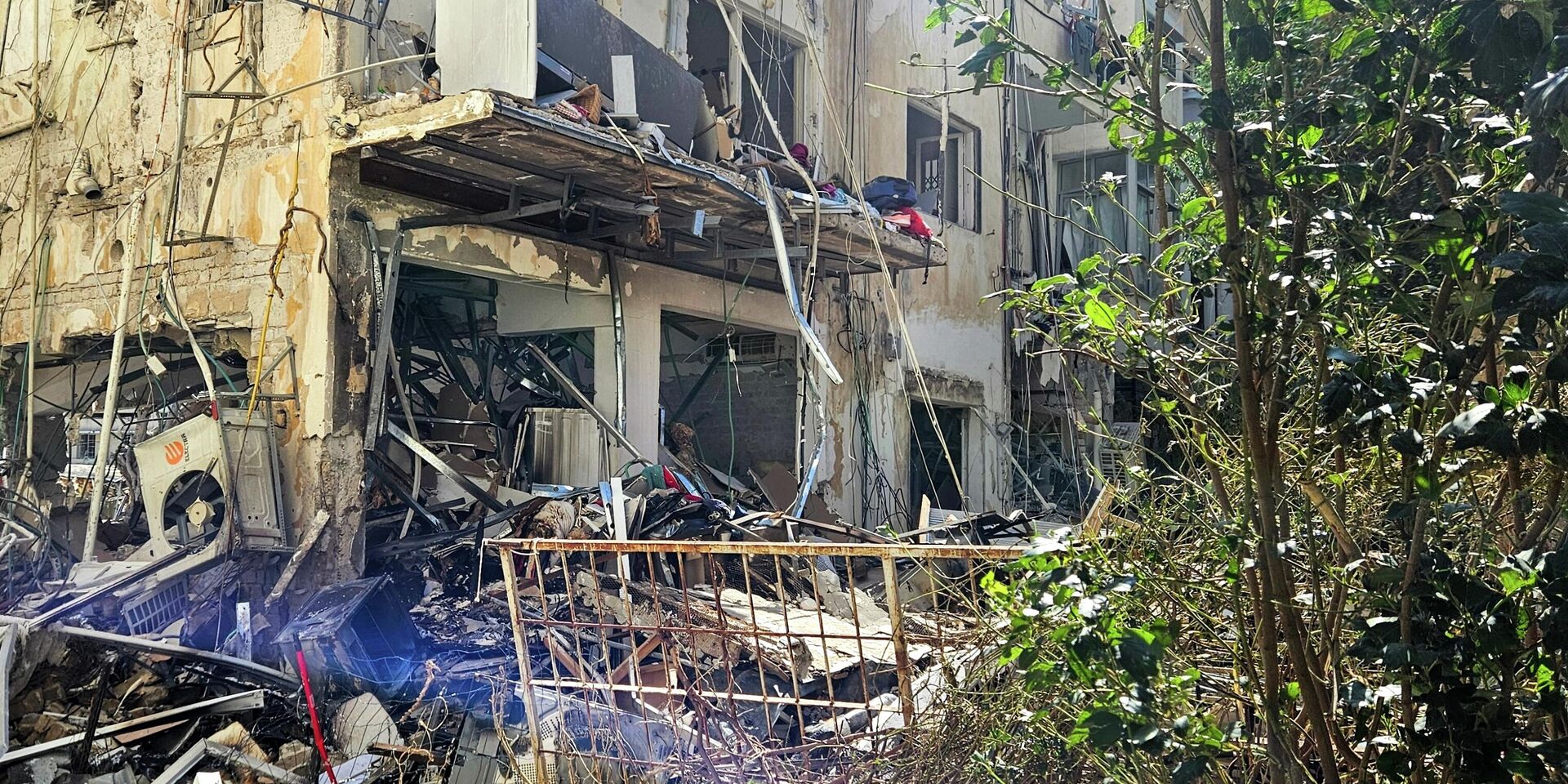 Последствия ударов Ирана по Тель-Авиву - ИноСМИ, 1920, 04.03.2026