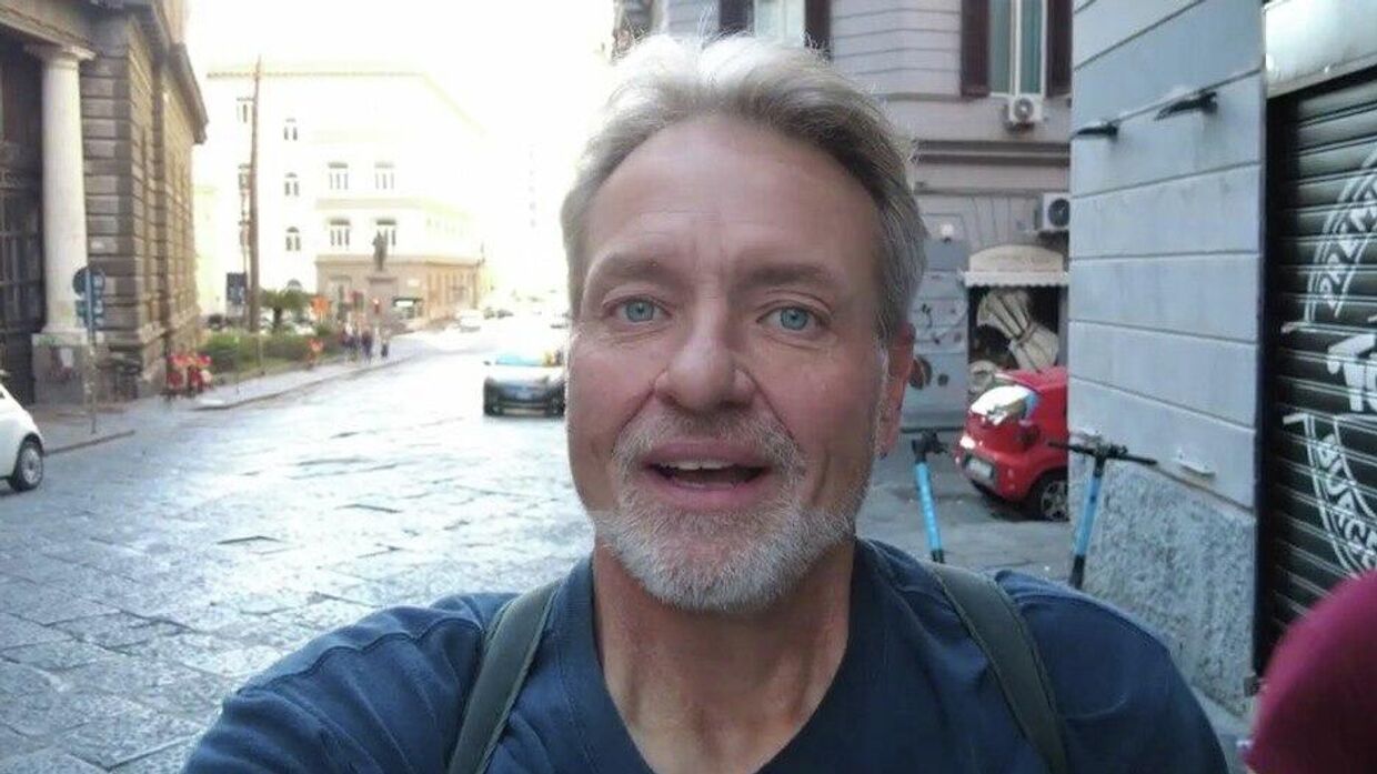 Граффити закрашена даже церковь. Американец в ужасе от Неаполя