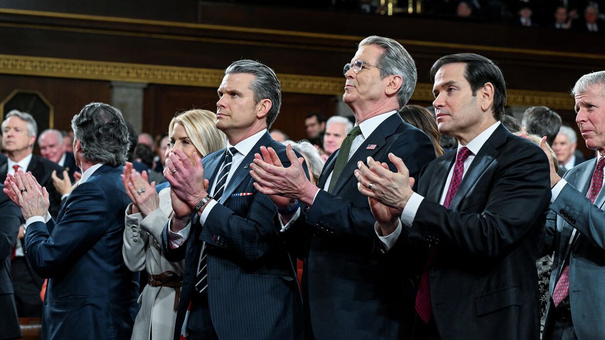 Генеральный прокурор Пэм Бонди, министр обороны Пэм Бонди, министр финансов Скотт Бессент и государственный секретарь Марко Рубио