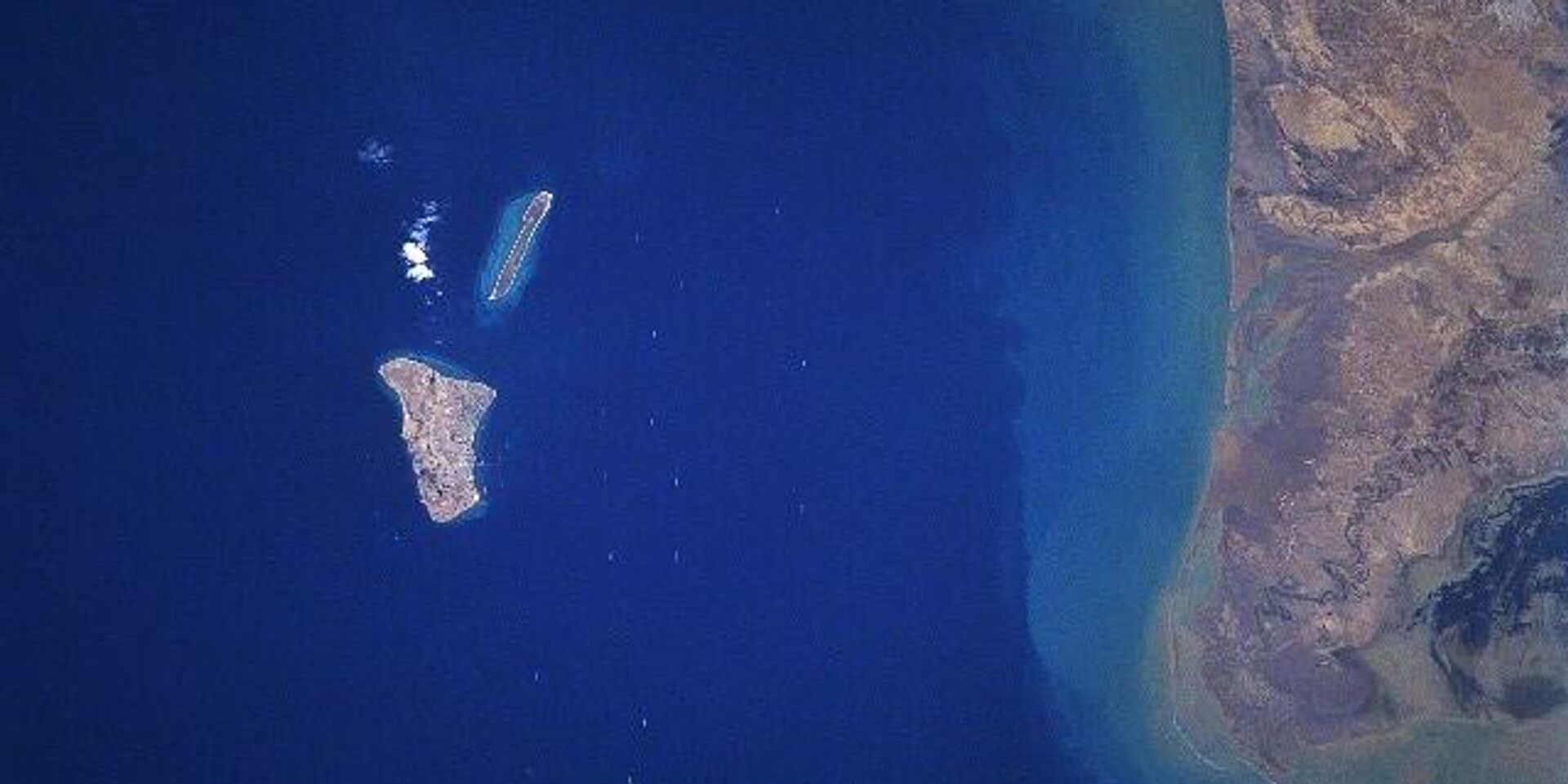 Вид на о. Харк из Космоса - ИноСМИ, 1920, 18.03.2026