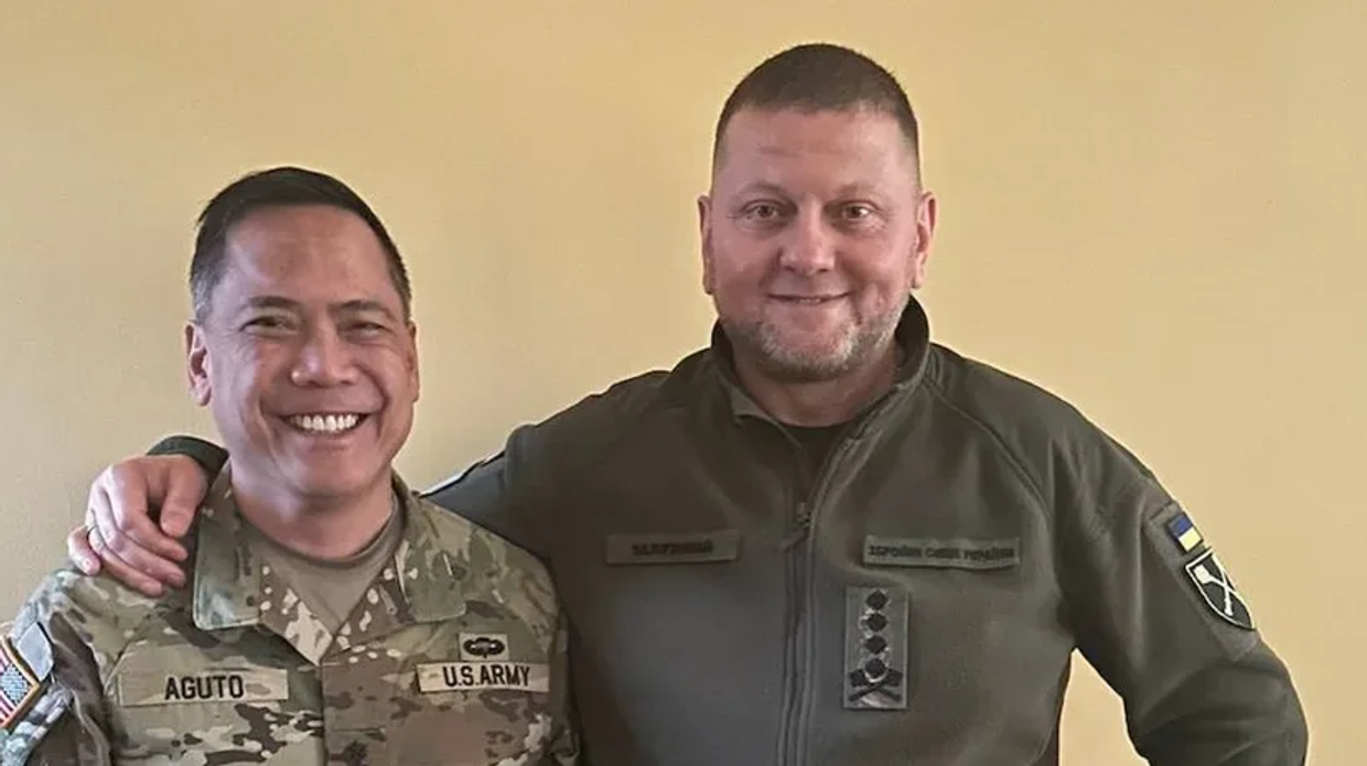 Генерал-майор Агуто и Валерий Залужный