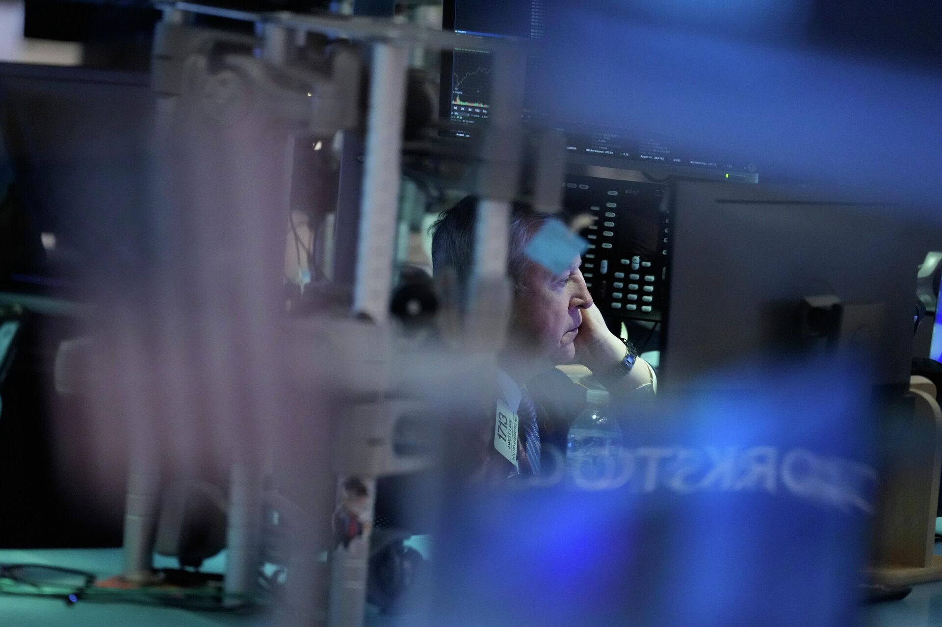 Сотрудник биржи Нью-Йорка - ИноСМИ, 1920, 24.03.2026