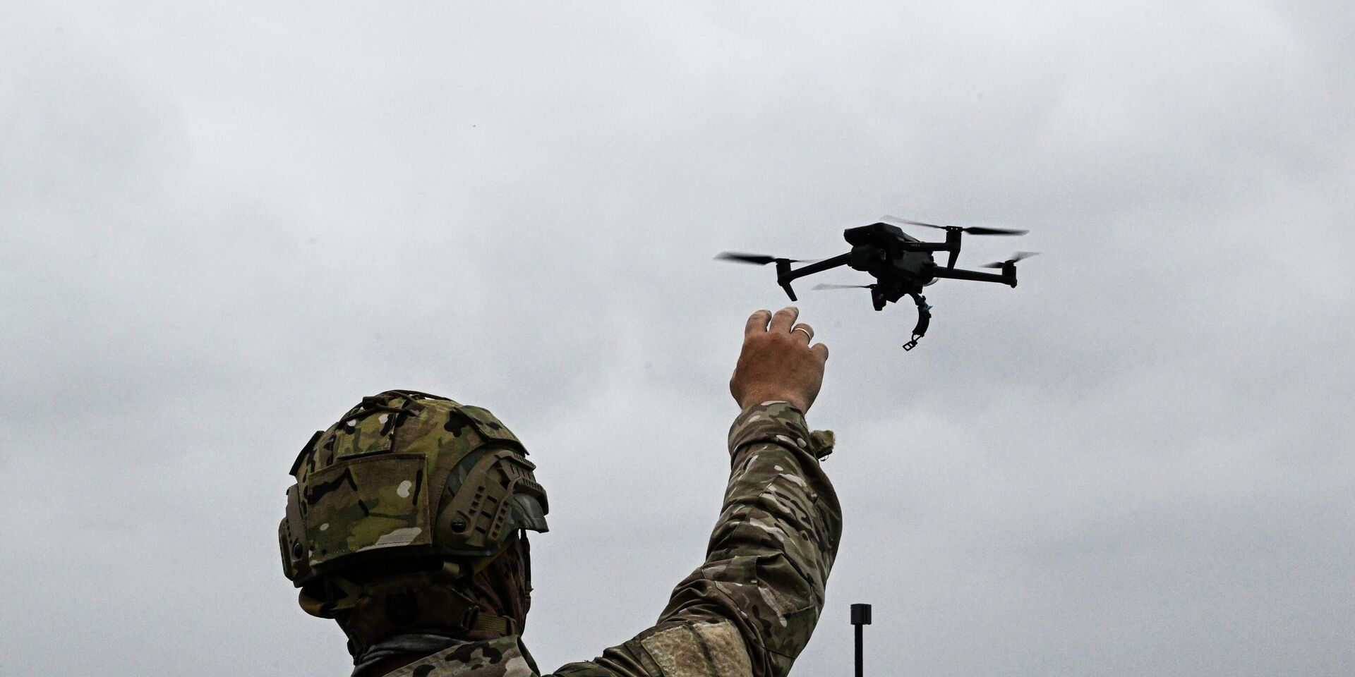 На занятиях по управлению FPV-дронами на военном полигоне Бамбурово - ИноСМИ, 1920, 12.05.2026