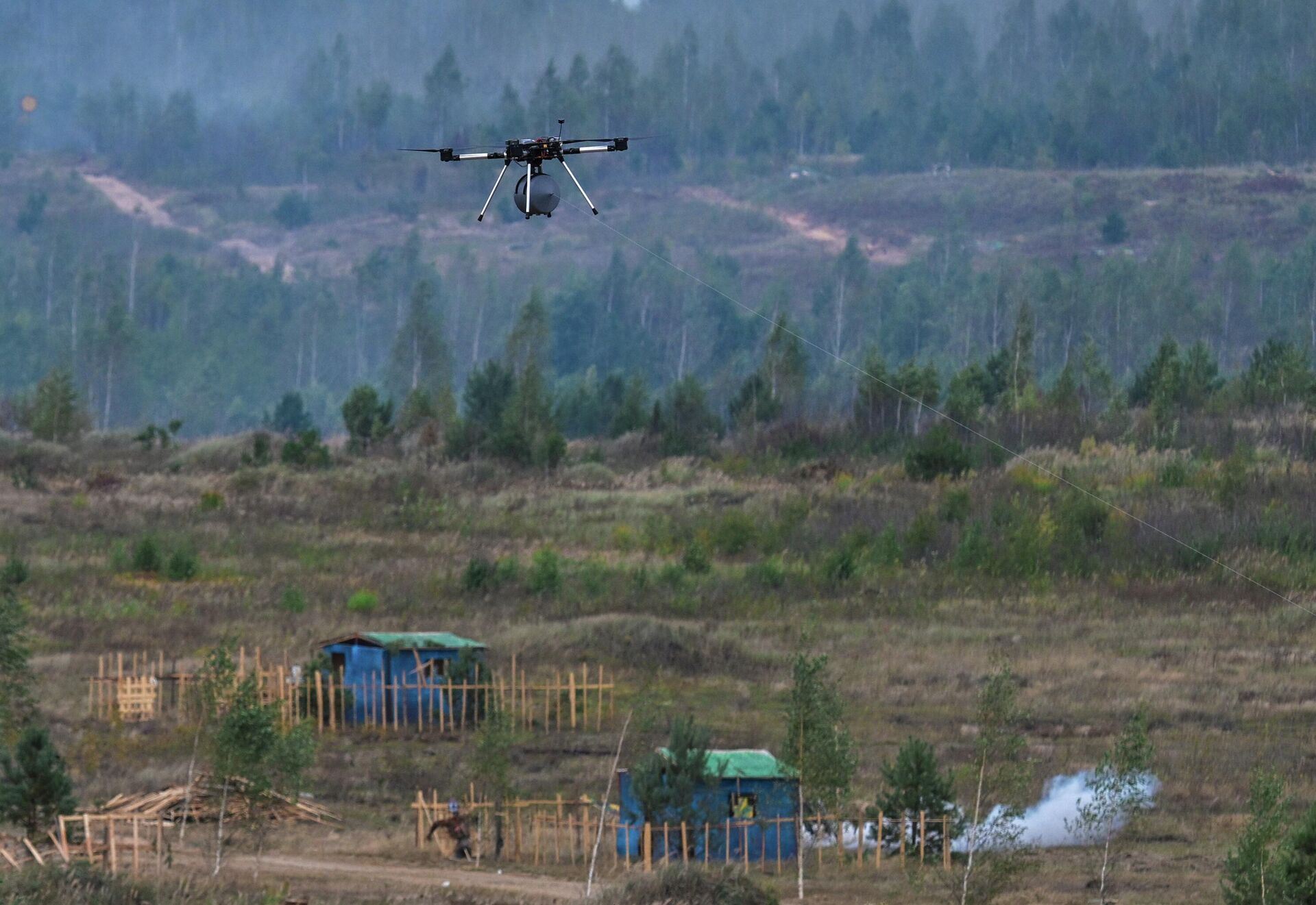 Квадрокоптер на оптоволокне - ИноСМИ, 1920, 30.03.2026