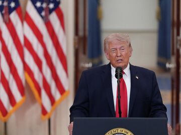 Президент США Дональд Трамп выступает с обращением к нации по поводу ситуации вокруг Ирана. 1 апреля 2026 г.