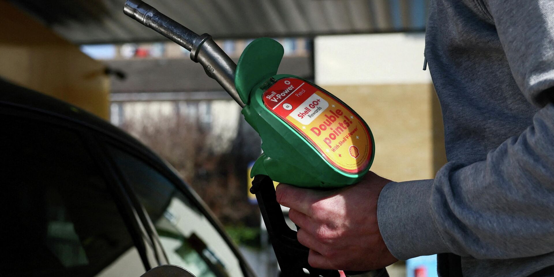 Работа заправочной станции в Лондоне - ИноСМИ, 1920, 03.04.2026