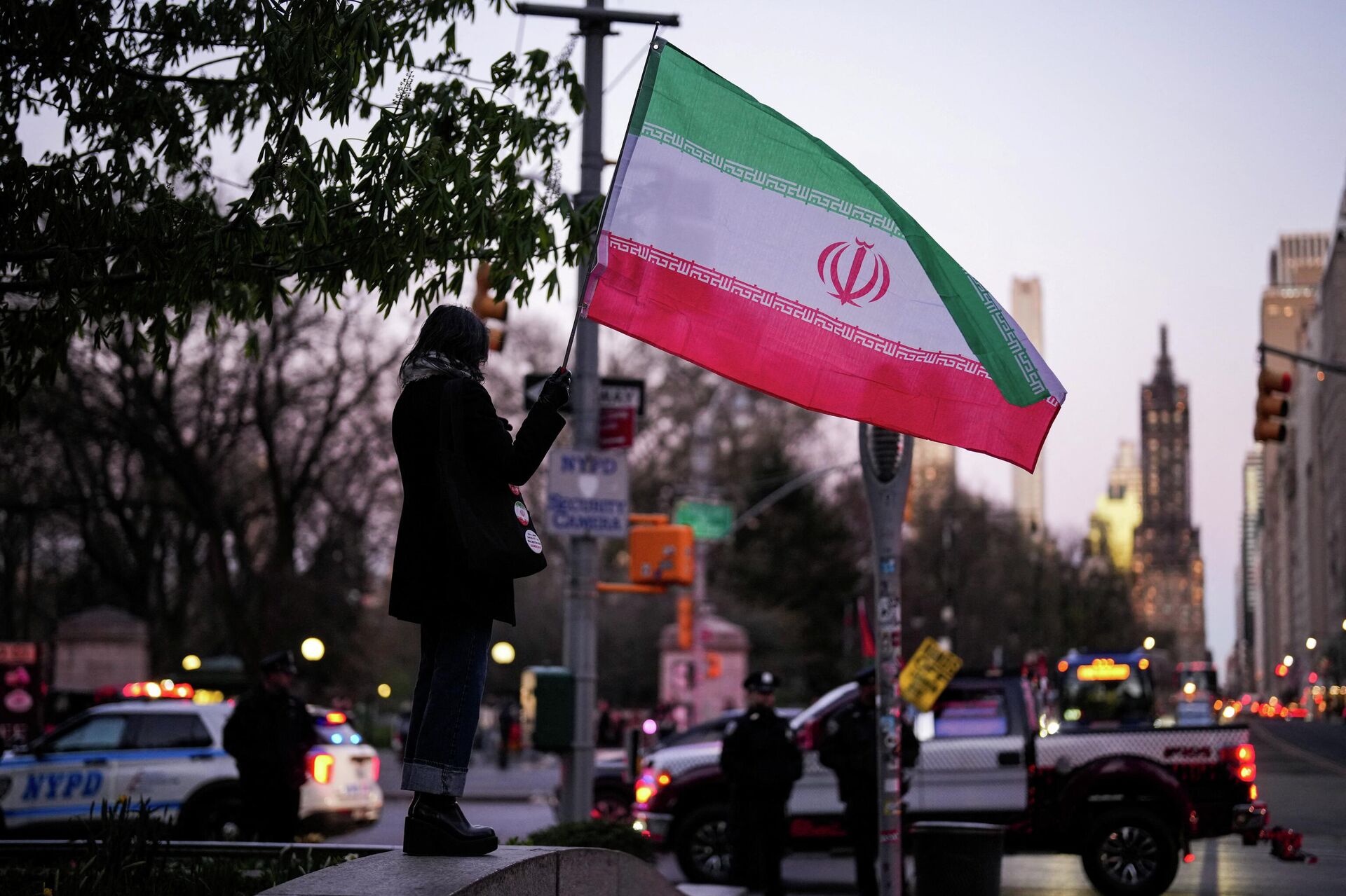 Акция протеста против американо-израильского конфликта с Ираном в Нью-Йорке, США, 8 апреля 2026 года - ИноСМИ, 1920, 14.04.2026