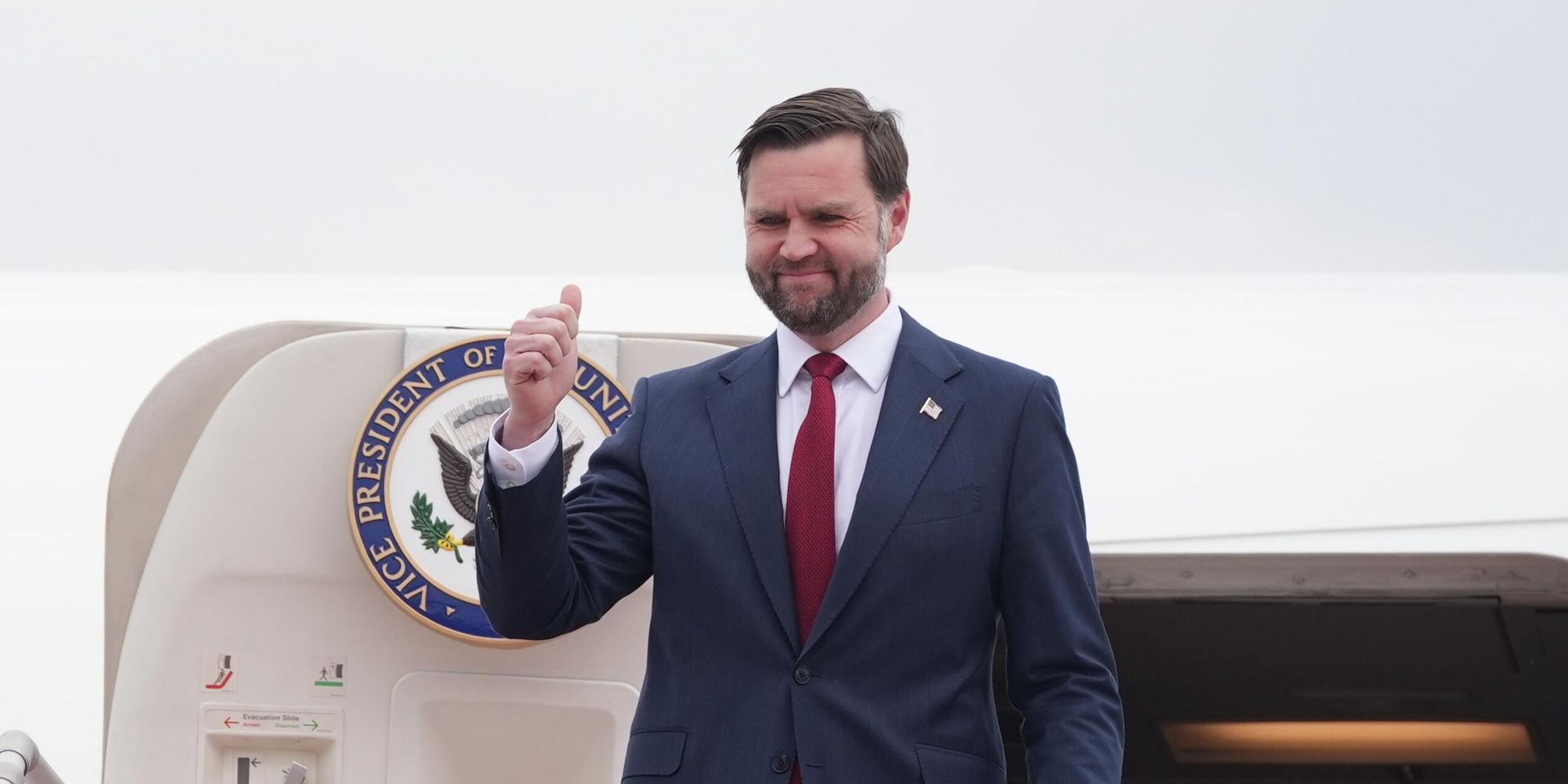 Прибытие вице-президента США Джей Ди Вэнса в Пакистан для участия в переговорах с Ираном - ИноСМИ, 1920, 11.07.2026