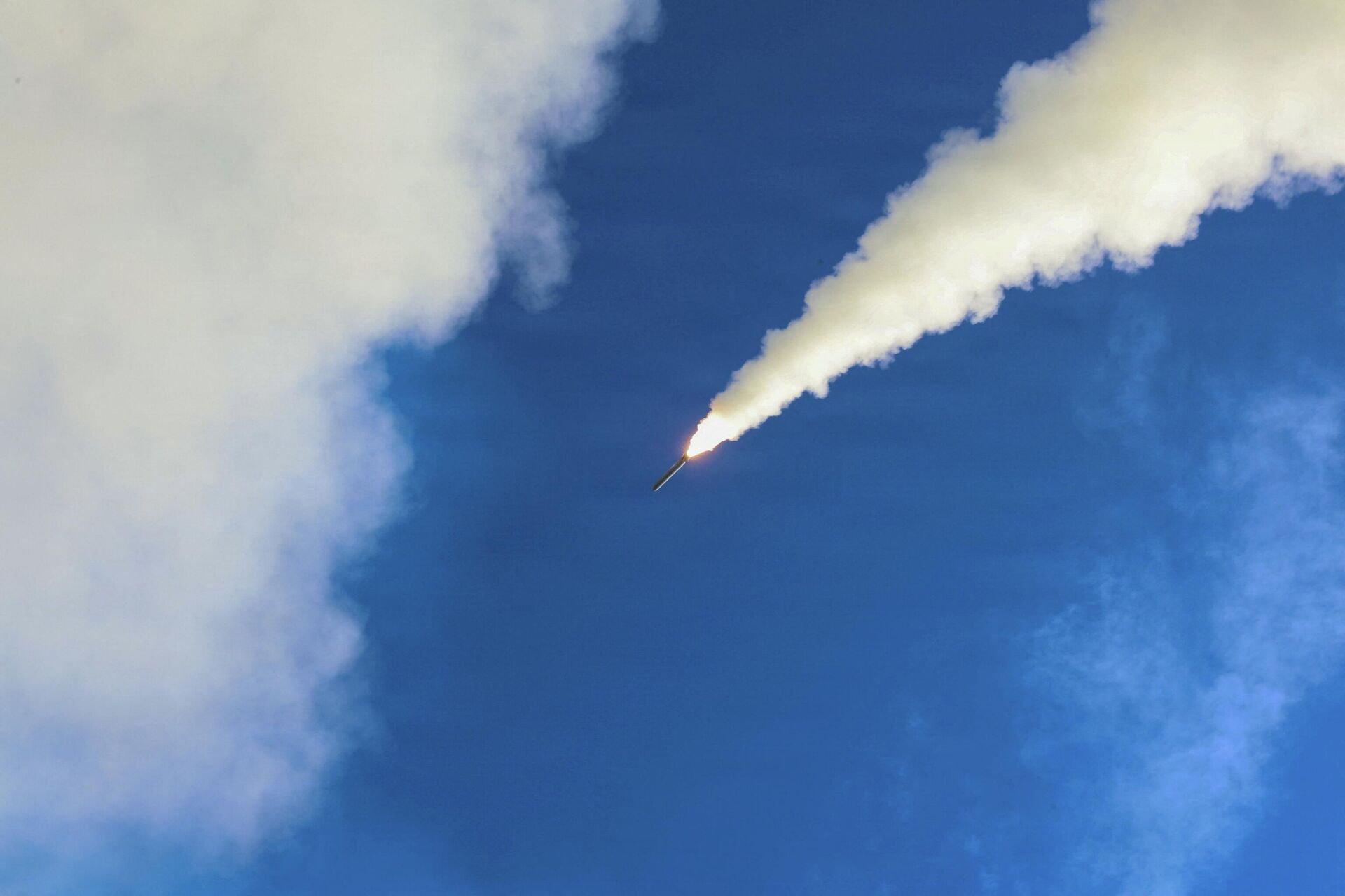 Запуск крылатой ракеты Томагавк по наземной цели в рамках операции США в Иране Эпическая ярость - ИноСМИ, 1920, 22.04.2026