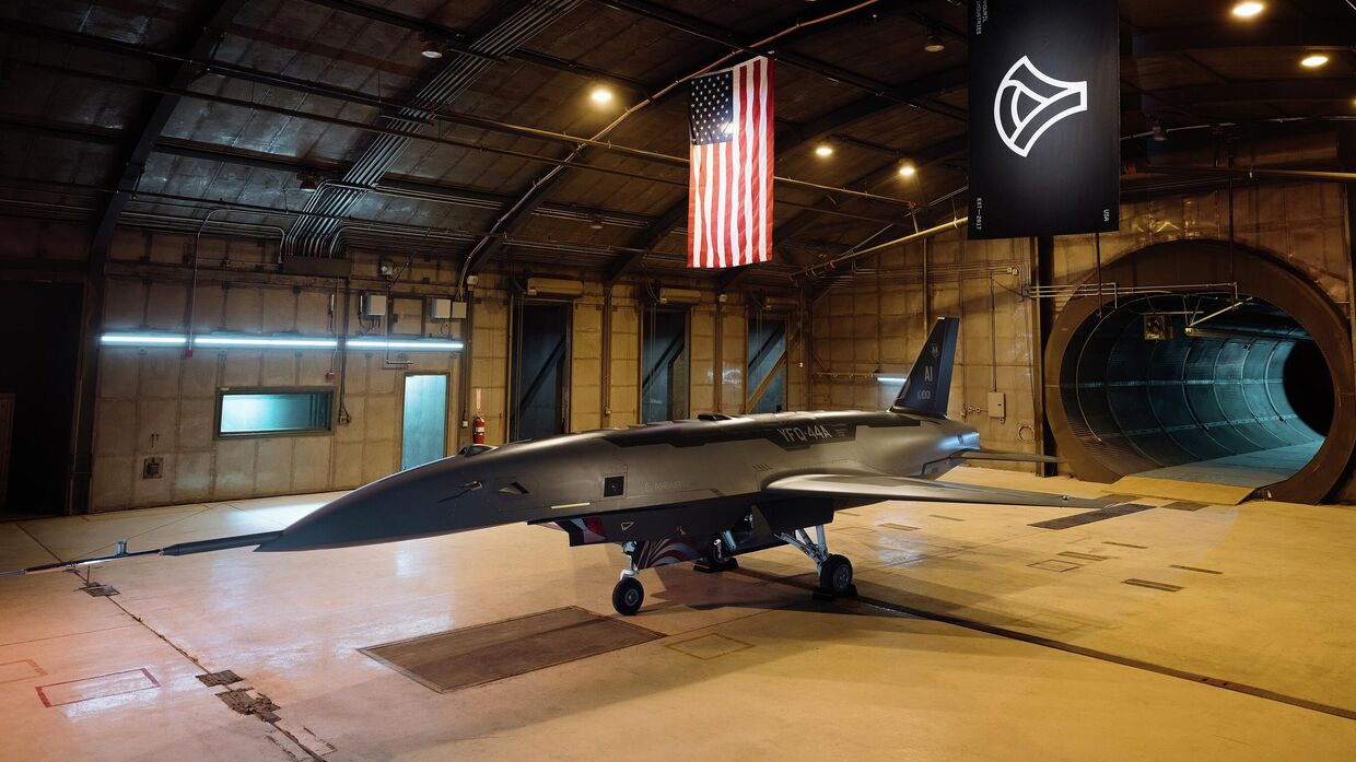 Инновационный истребитель-беспилотник YFQ-44A, разработанный компанией Anduril